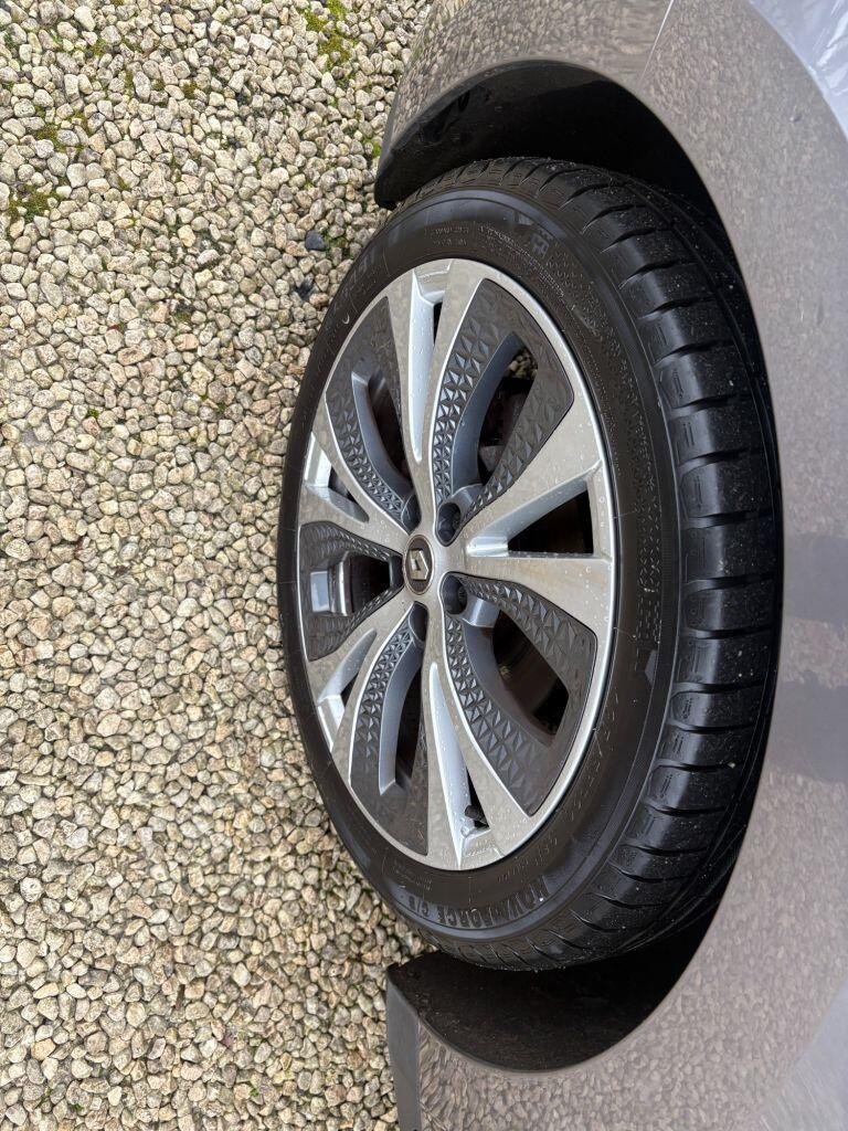 Renault Grand Scenic - Image 25