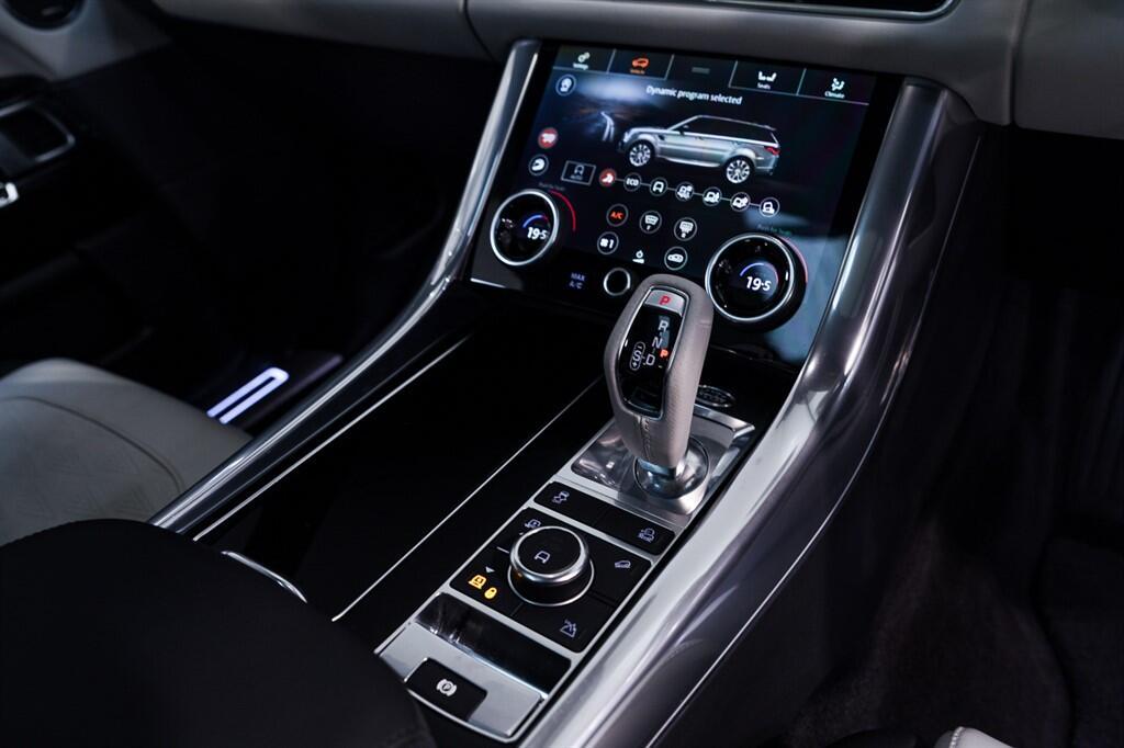 Land Rover RANGE ROVER SPORT - Image 23