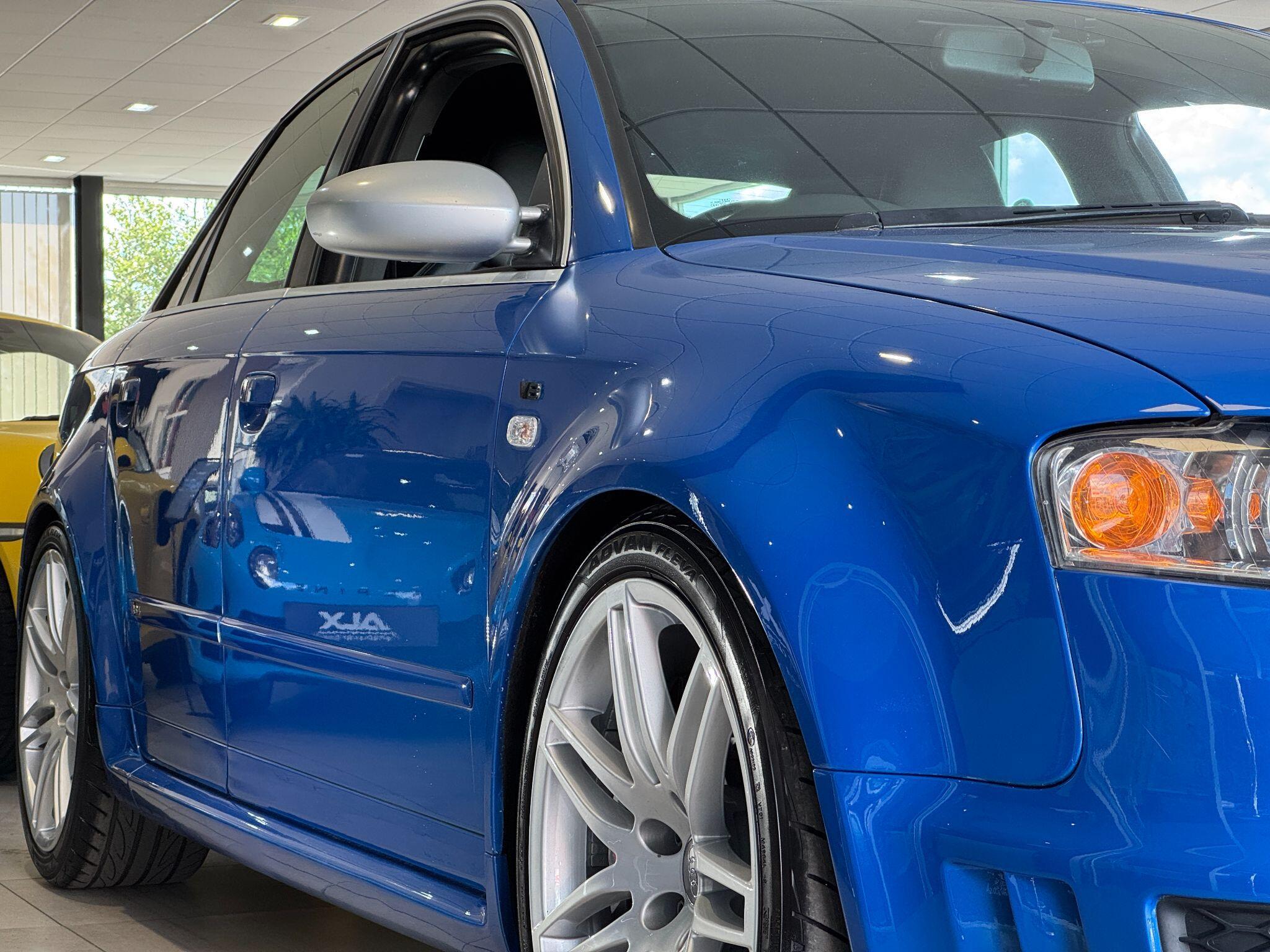 Audi RS4 - Image 6