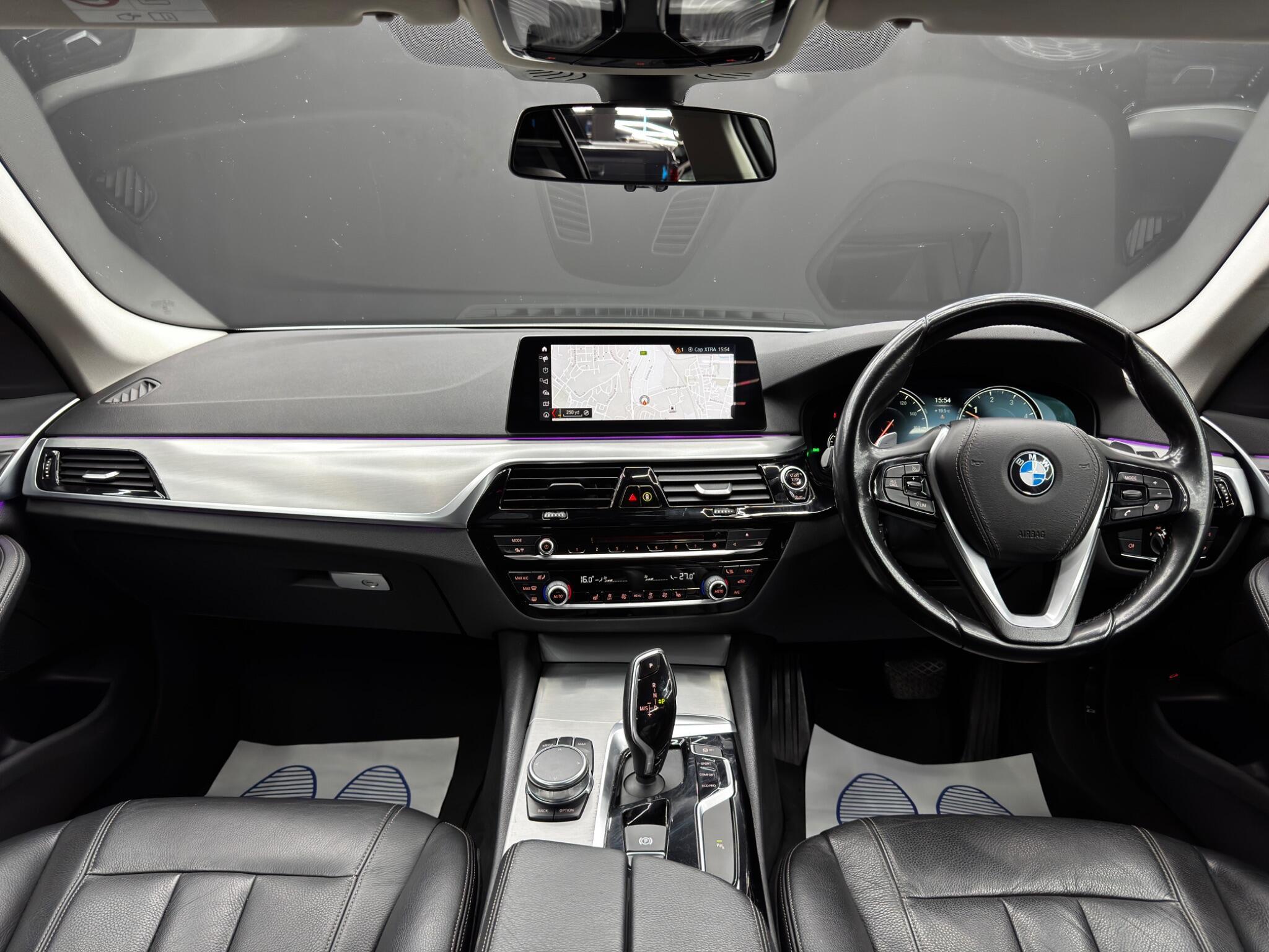 BMW 5 Series - Image 10