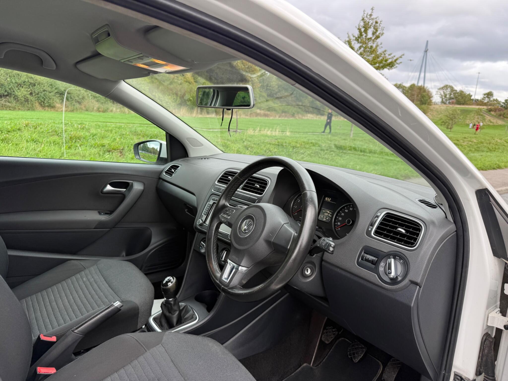 Volkswagen Polo - Image 16