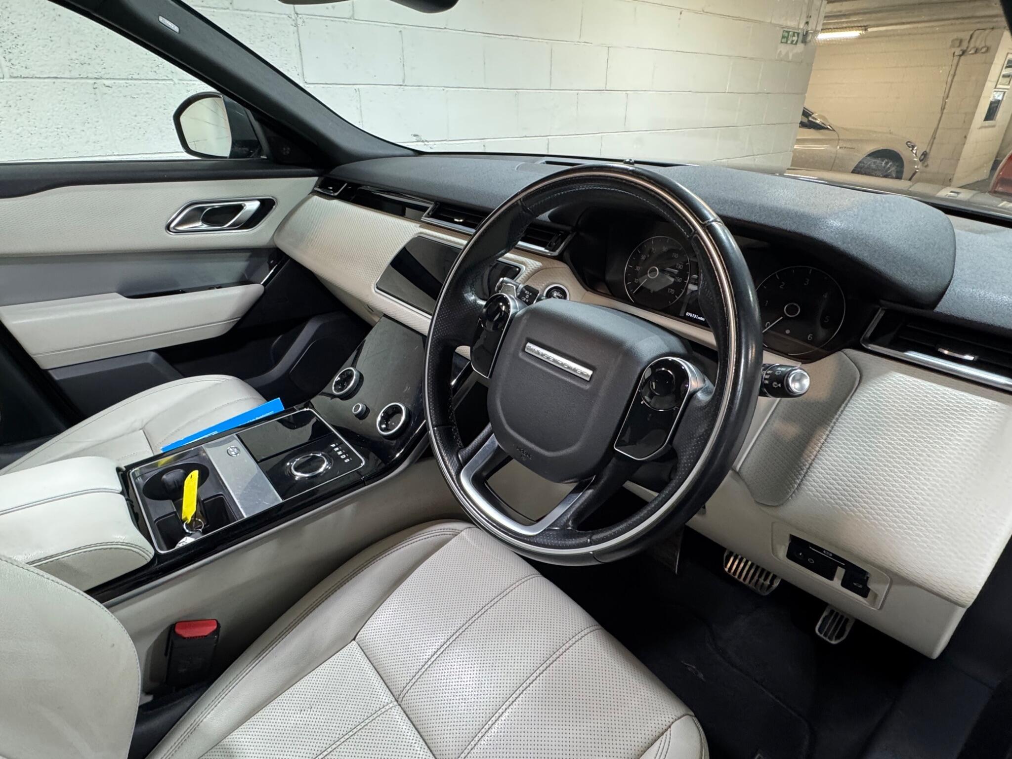 Land Rover Range Rover Velar - Image 8