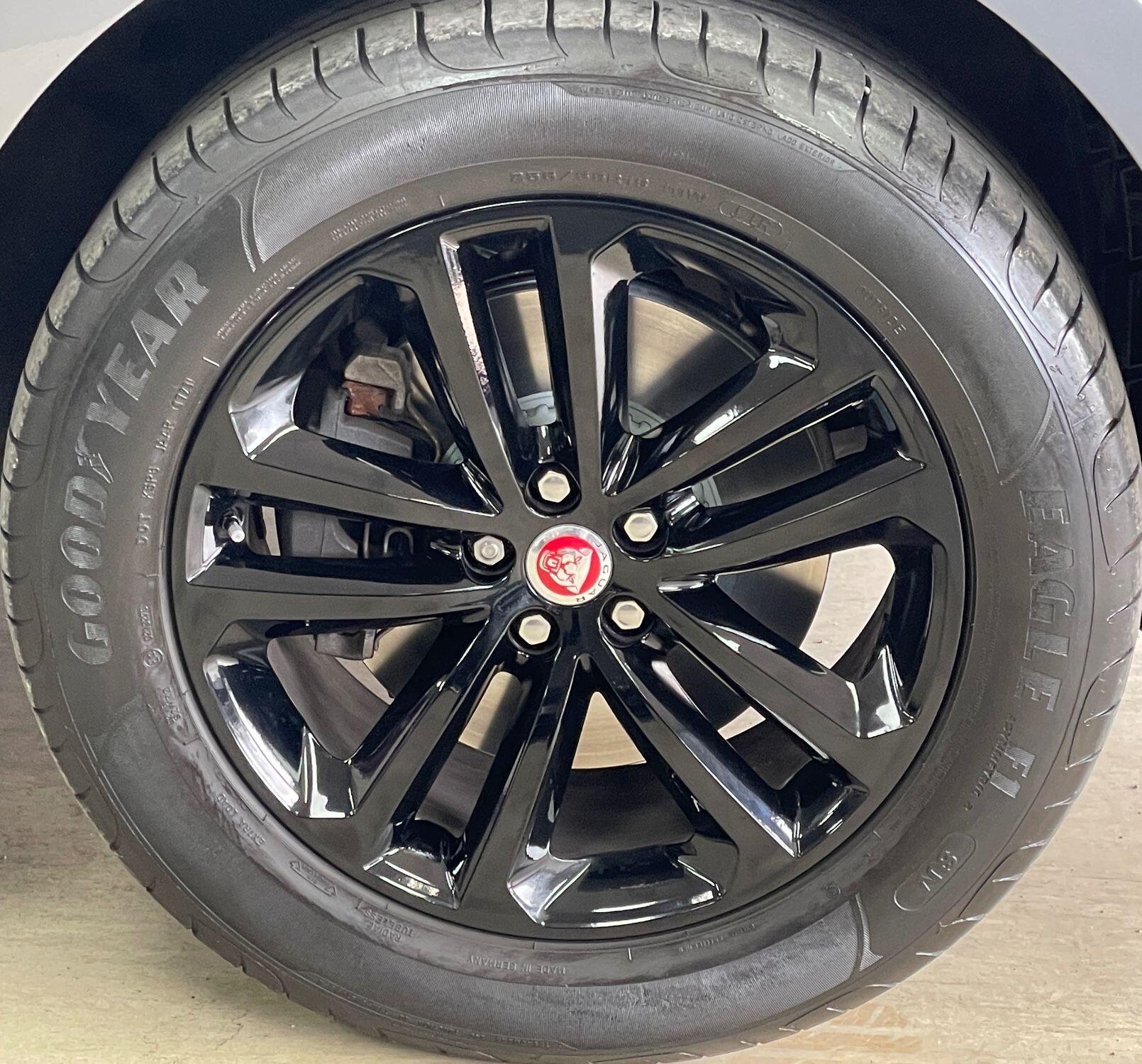 Jaguar F-Pace - Image 13