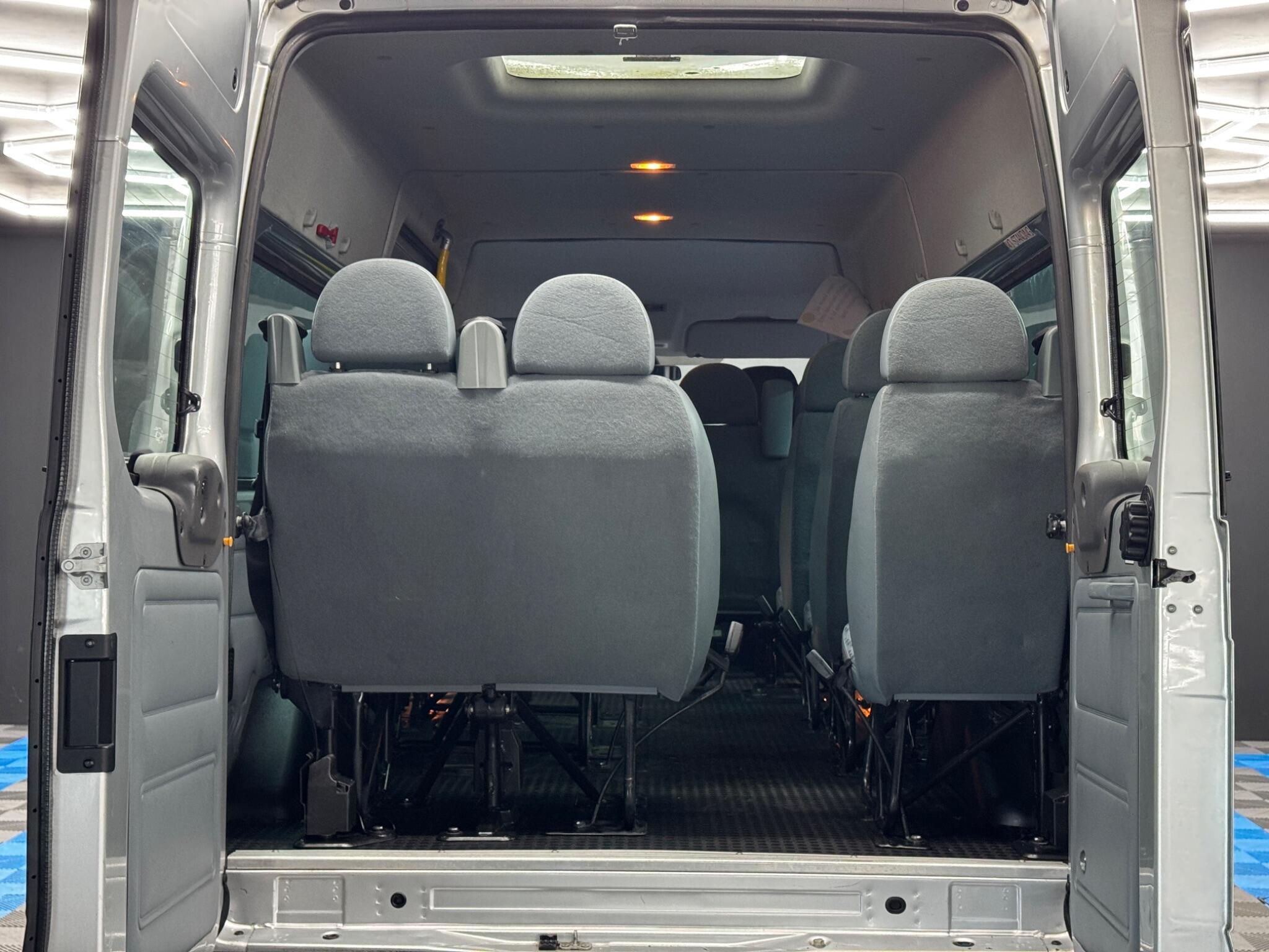 Ford Transit - Image 34
