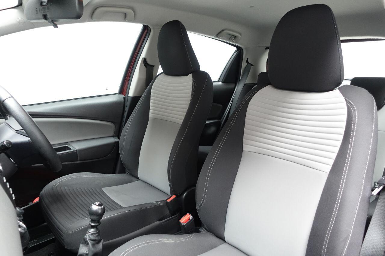 Toyota Yaris - Image 17