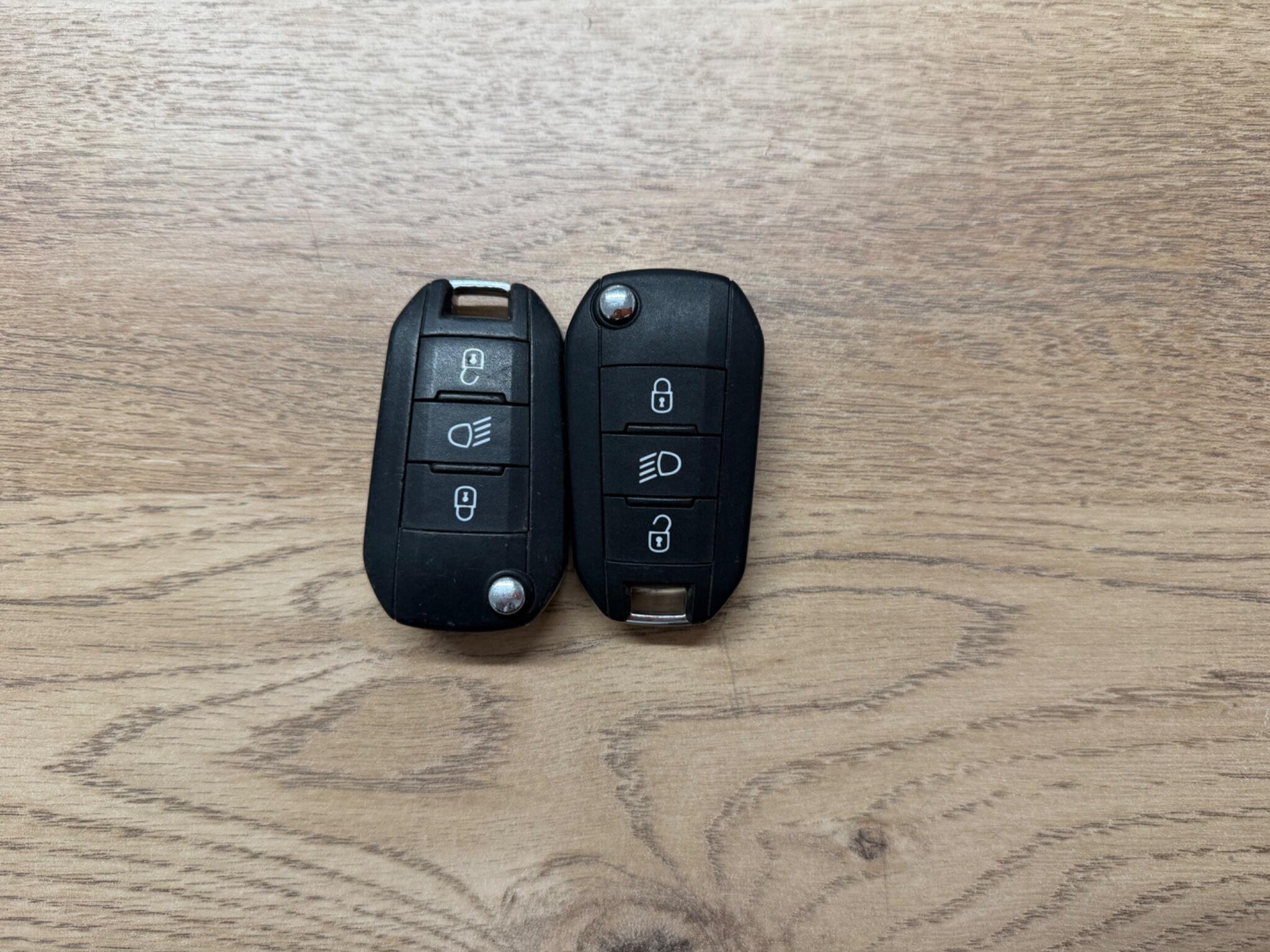 Peugeot 5008 - Image 32