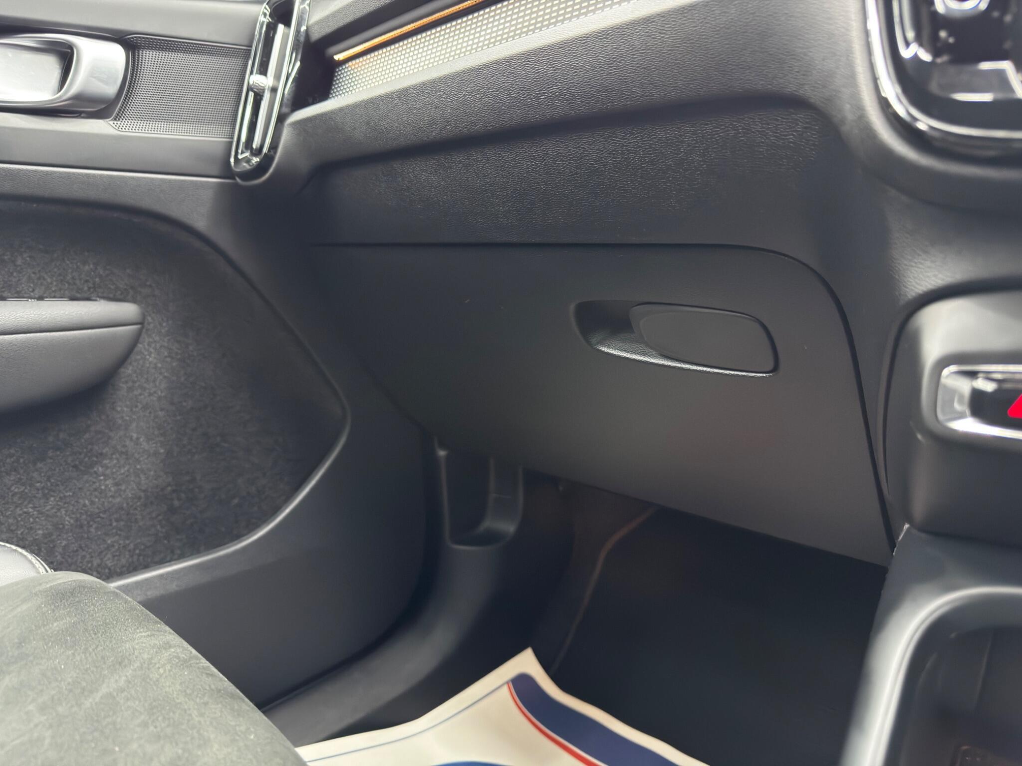 Volvo XC40 - Image 36