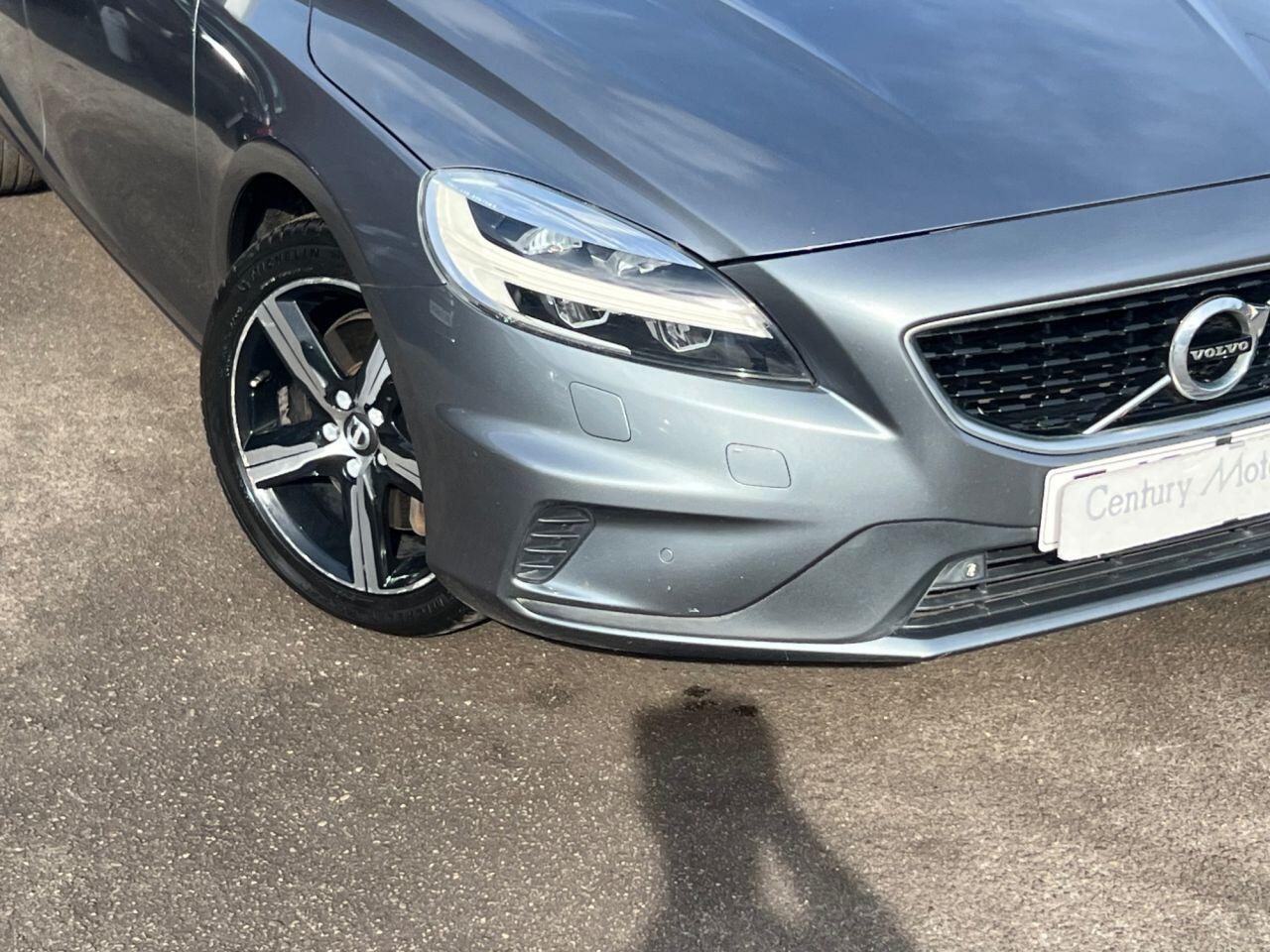Volvo V40 - Image 5