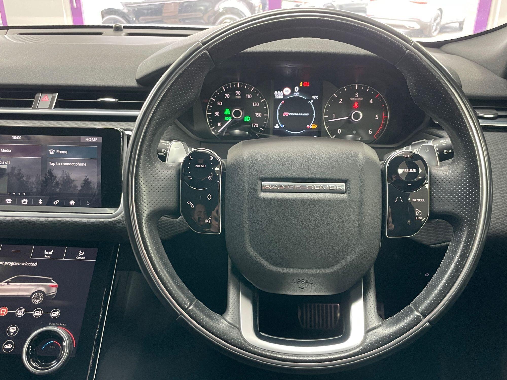 Land Rover Range Rover Velar - Image 37