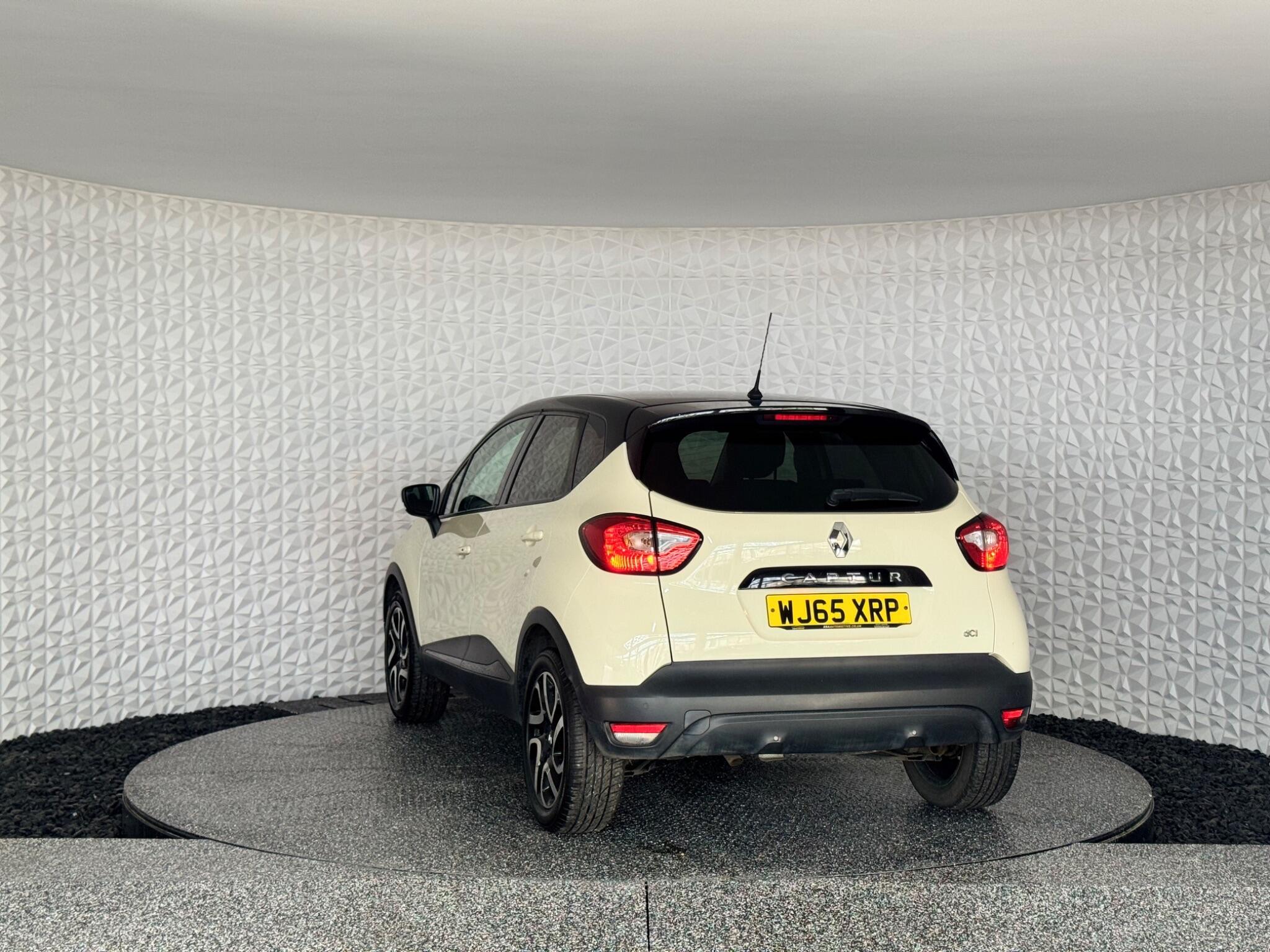 Renault Captur - Image 15