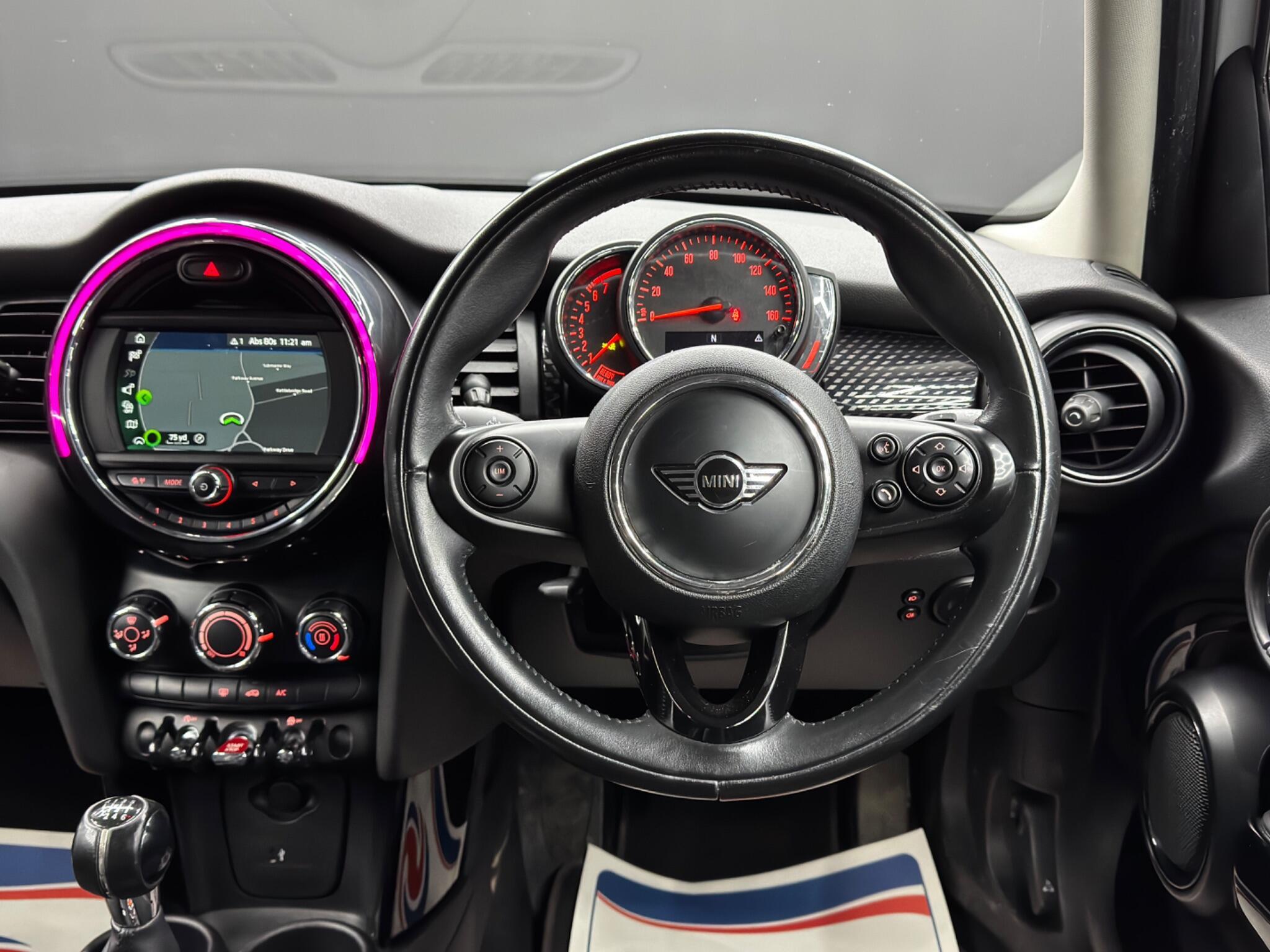 MINI Hatch - Image 16