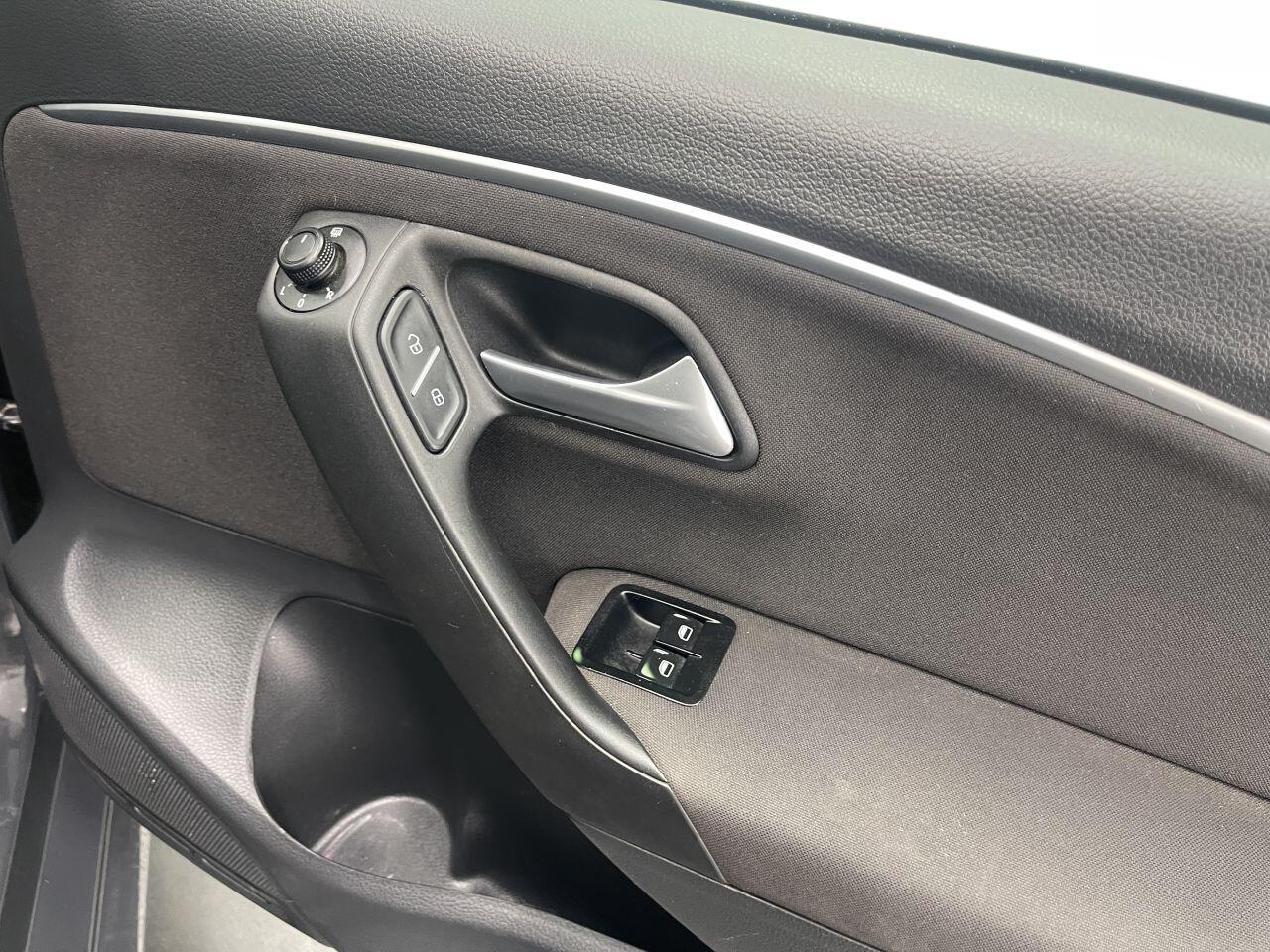 Volkswagen Polo - Image 22