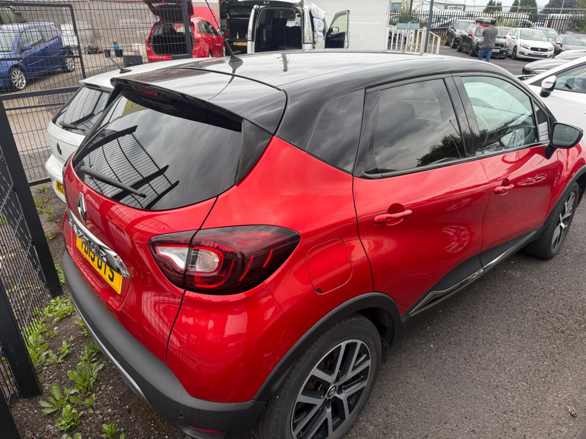 Renault Captur - Image 3