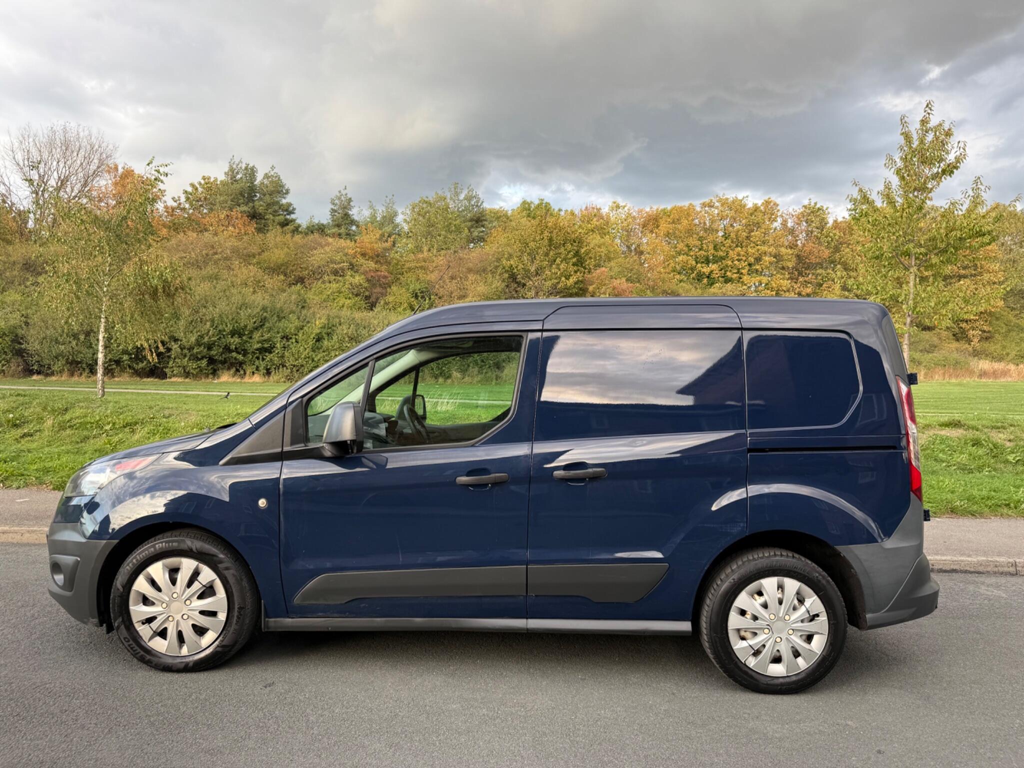 Ford Transit Connect - Image 5