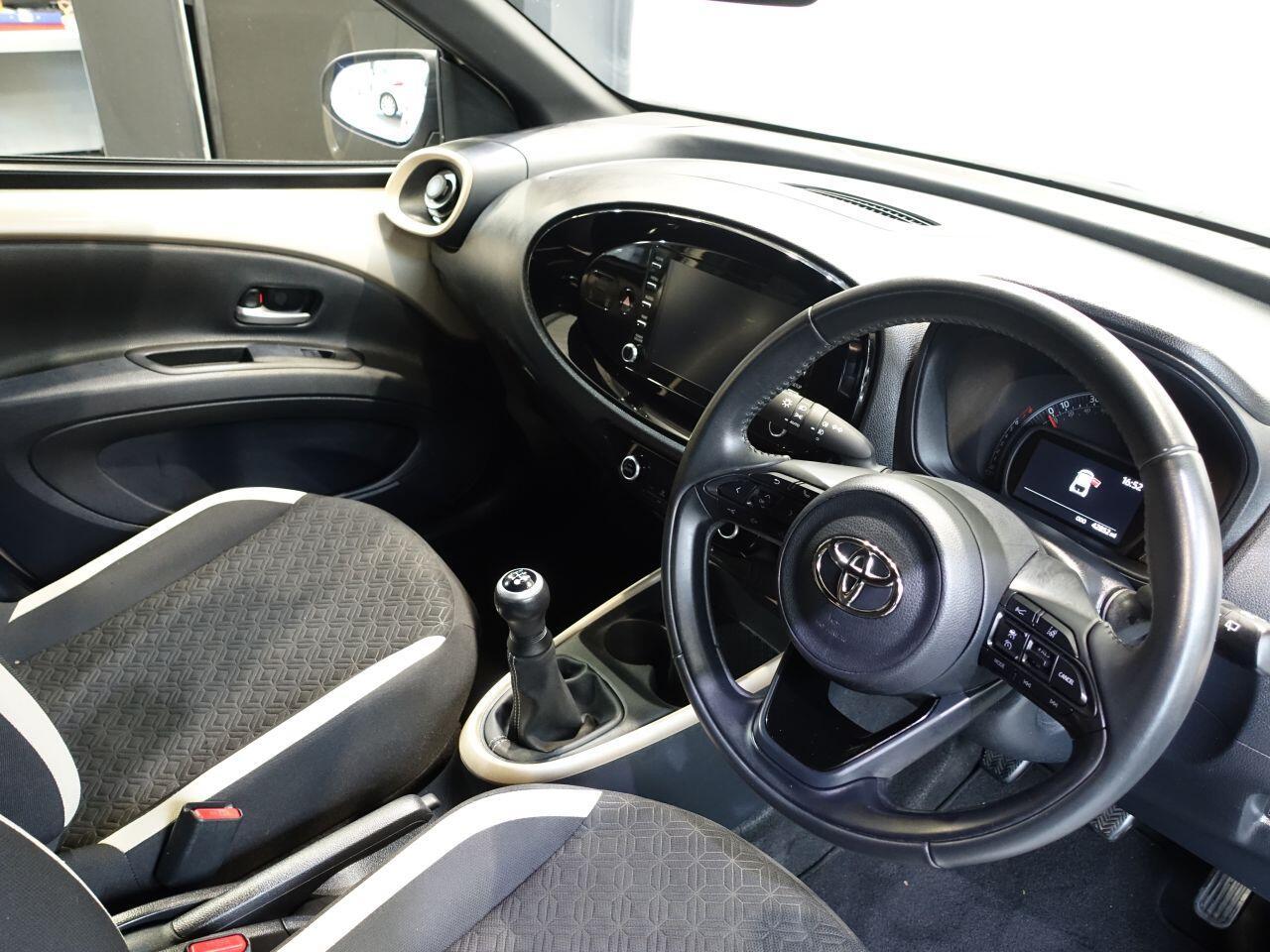 Toyota Aygo X - Image 2