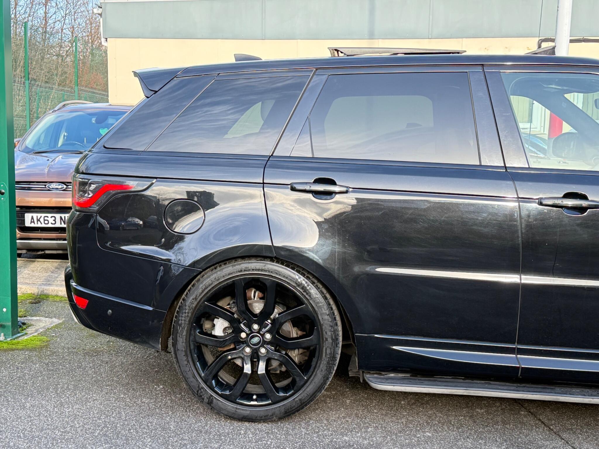 Land Rover RANGE ROVER SPORT - Image 17
