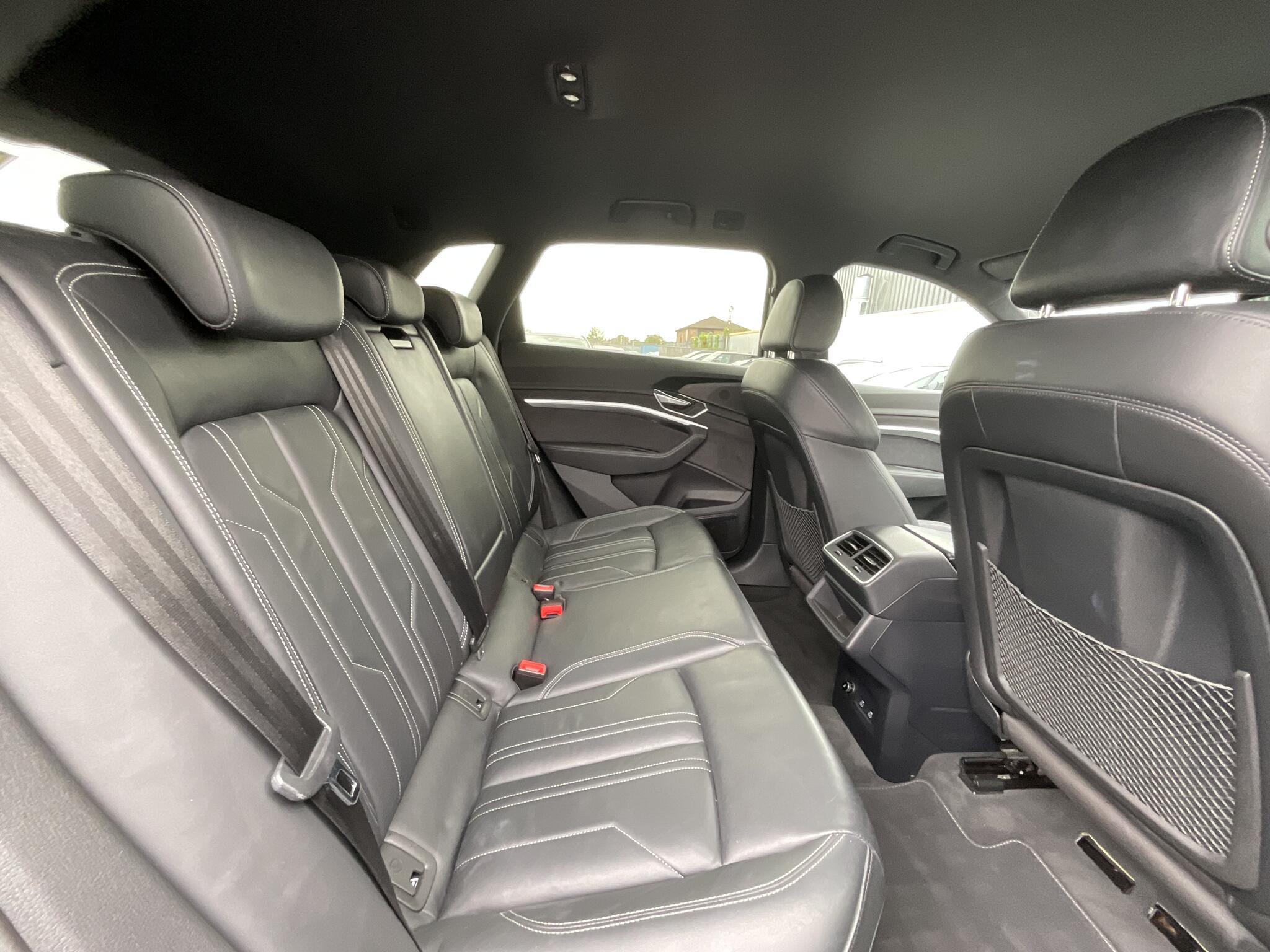 Audi E-Tron - Image 13