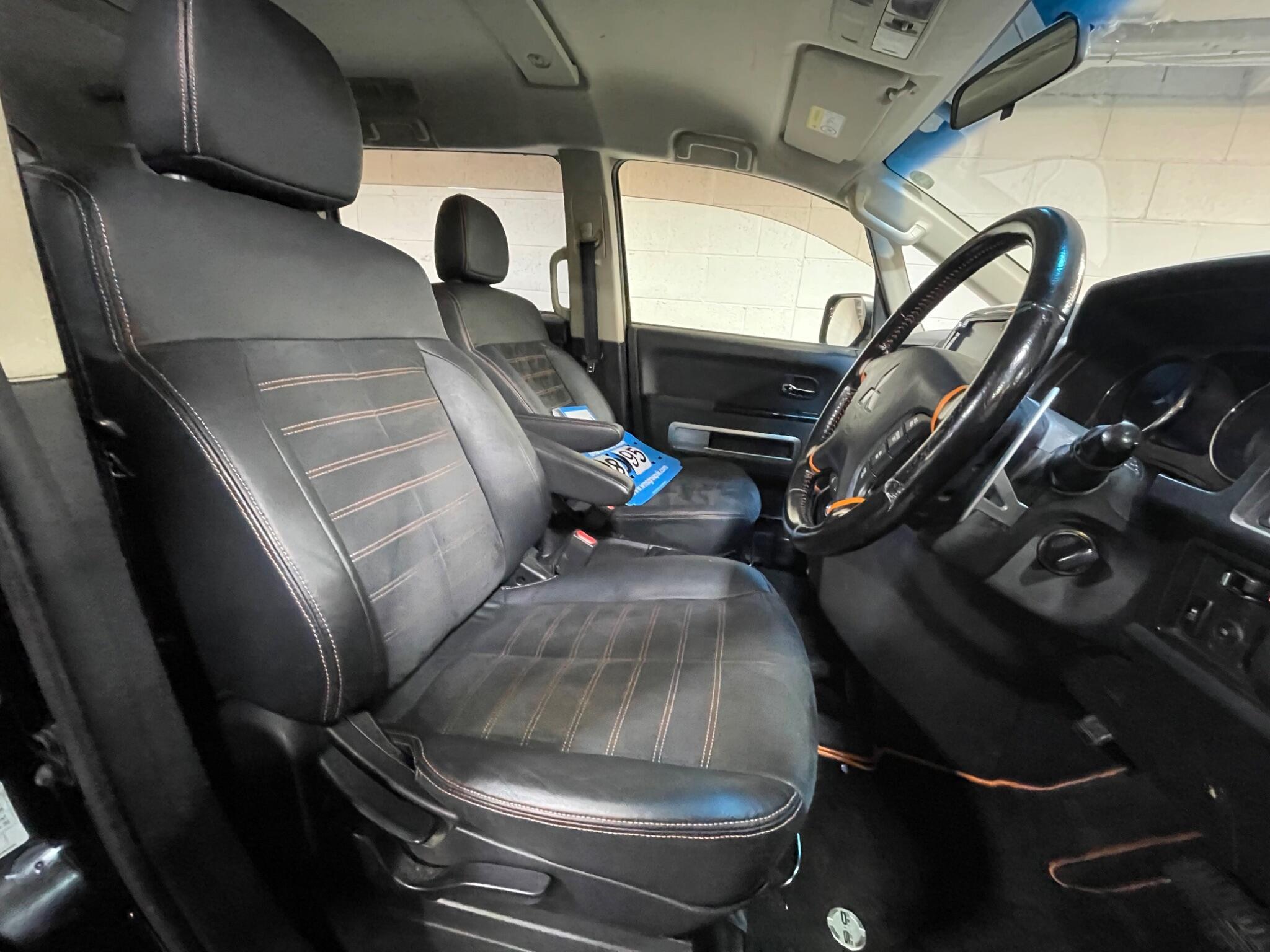 Mitsubishi Delica - Image 7