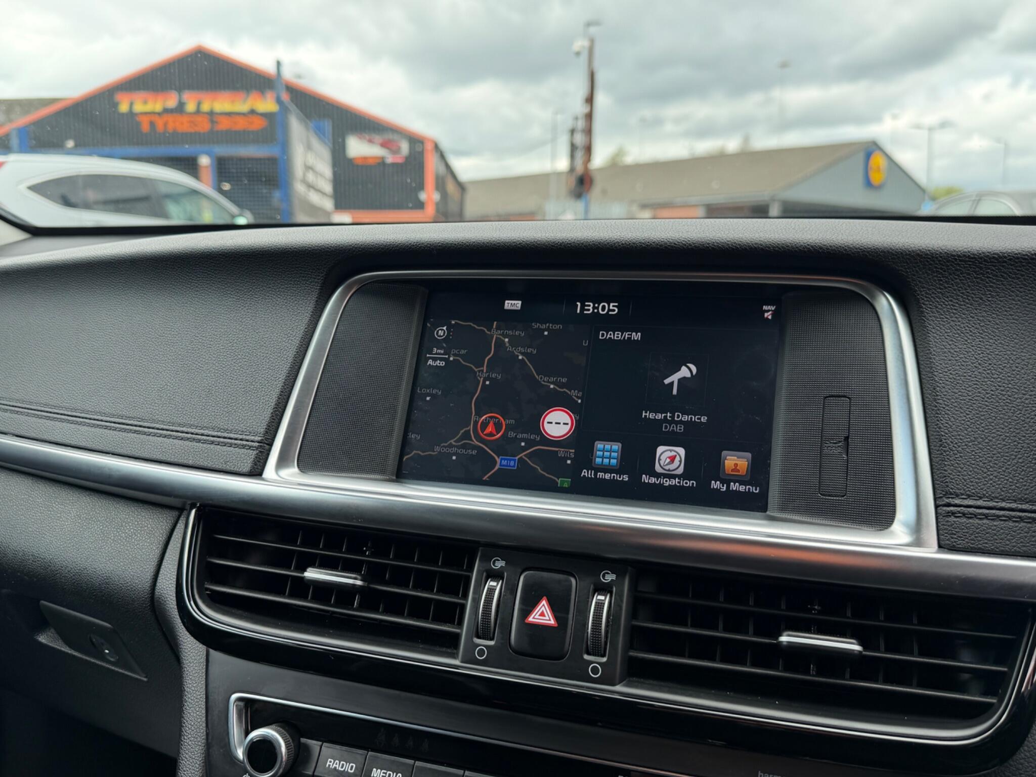 Kia Optima - Image 22