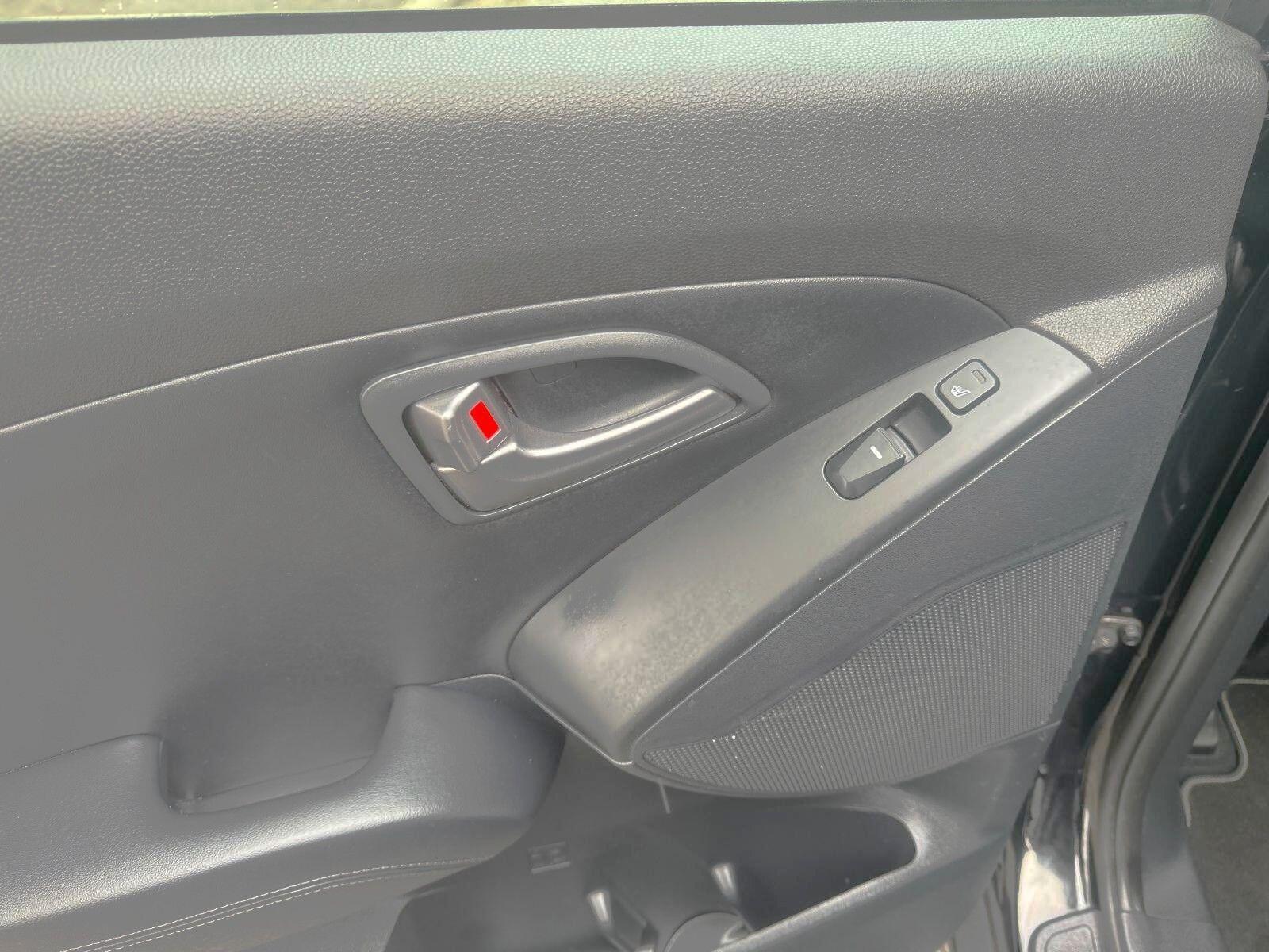 Hyundai ix35 - Image 35