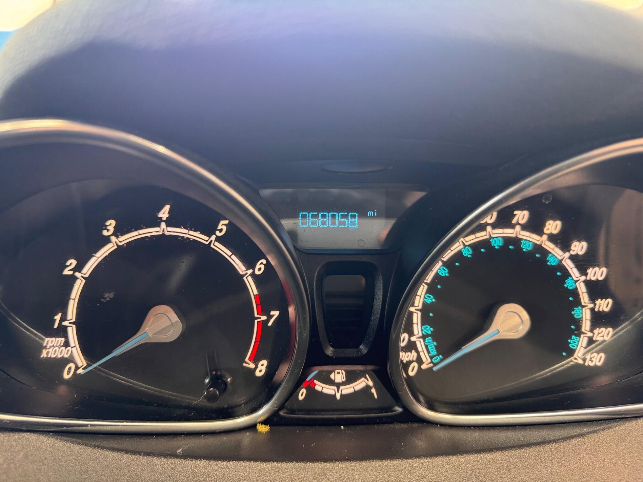 Ford Fiesta - Image 21