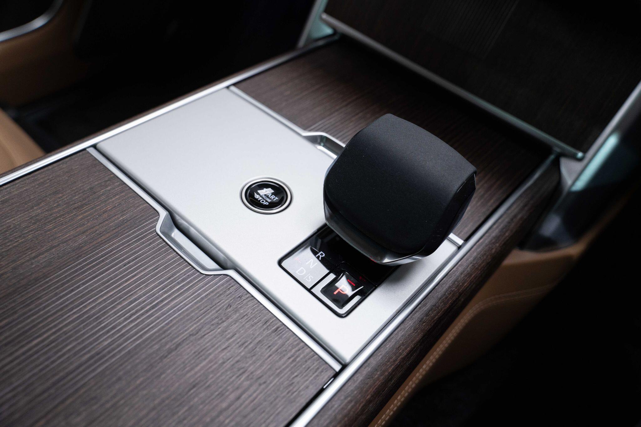 Land Rover Range Rover - Image 34