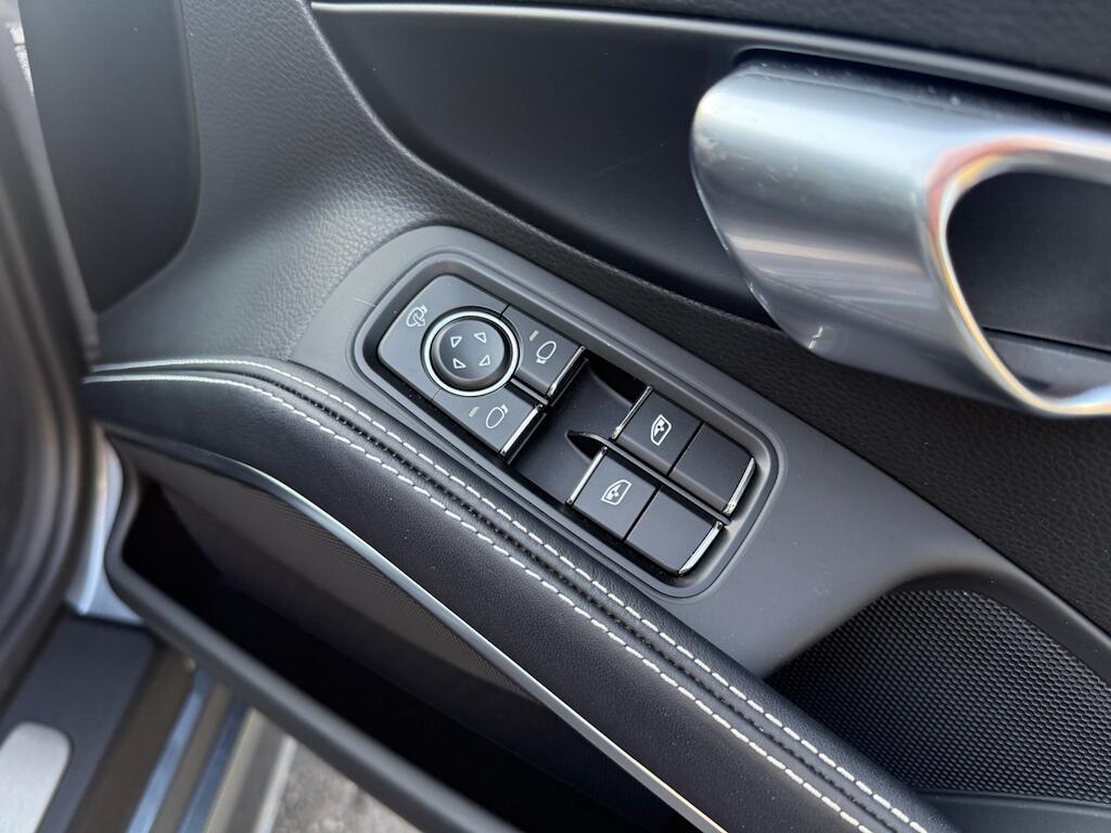 Porsche 718 Cayman - Image 23