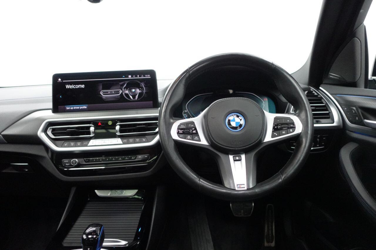 BMW iX3 - Image 11