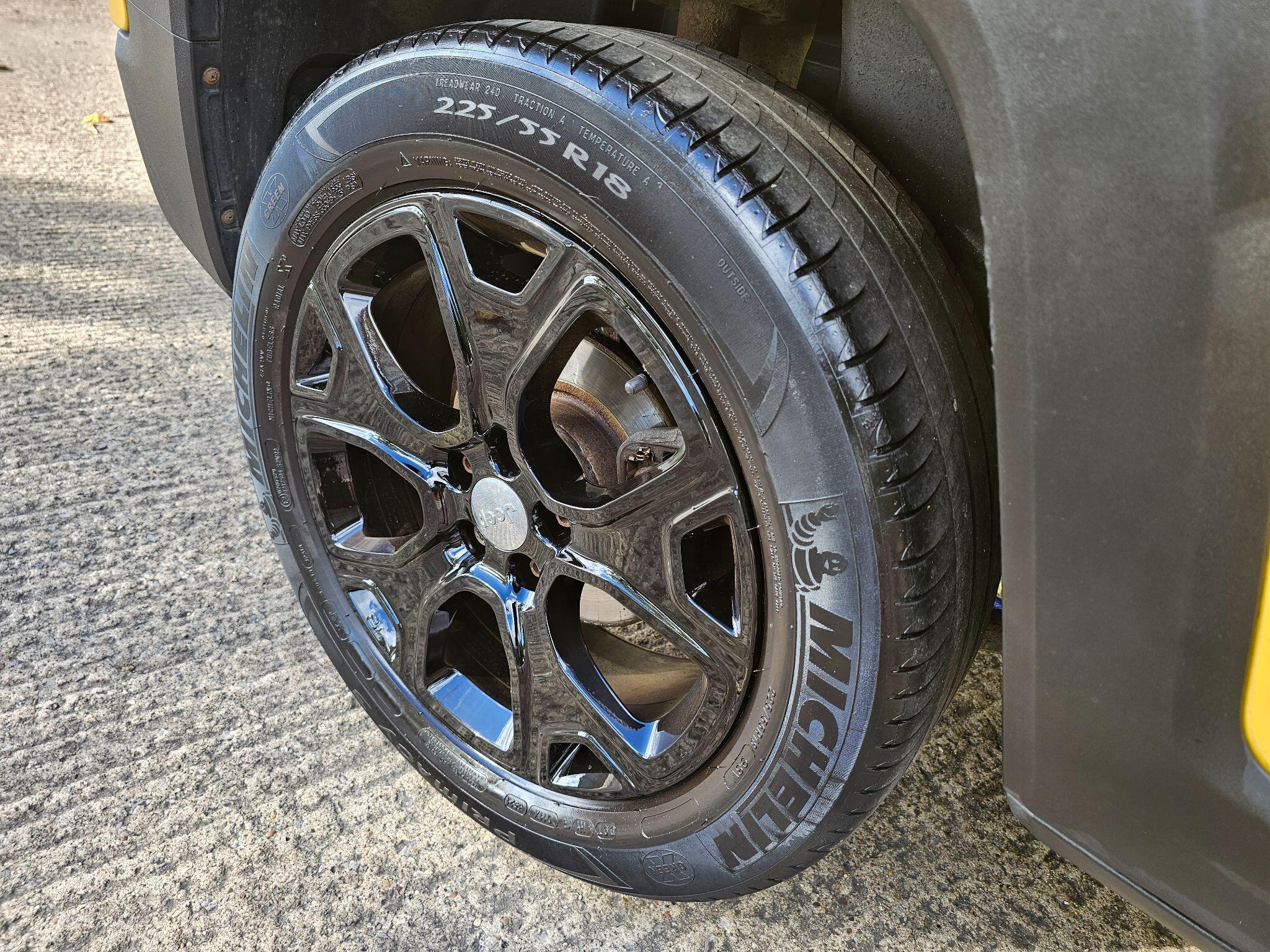 Jeep Renegade - Image 17