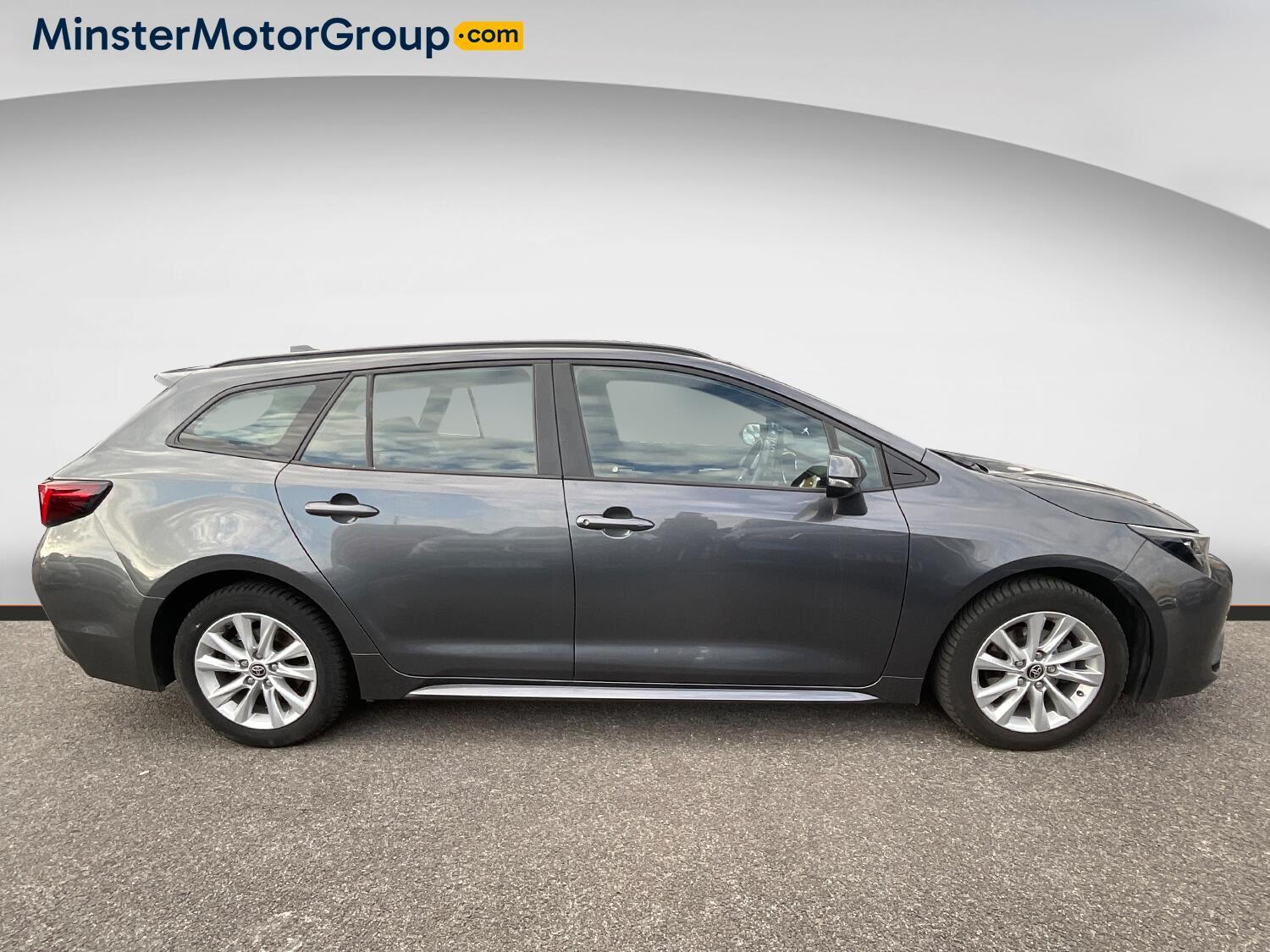 Toyota Corolla - Image 2