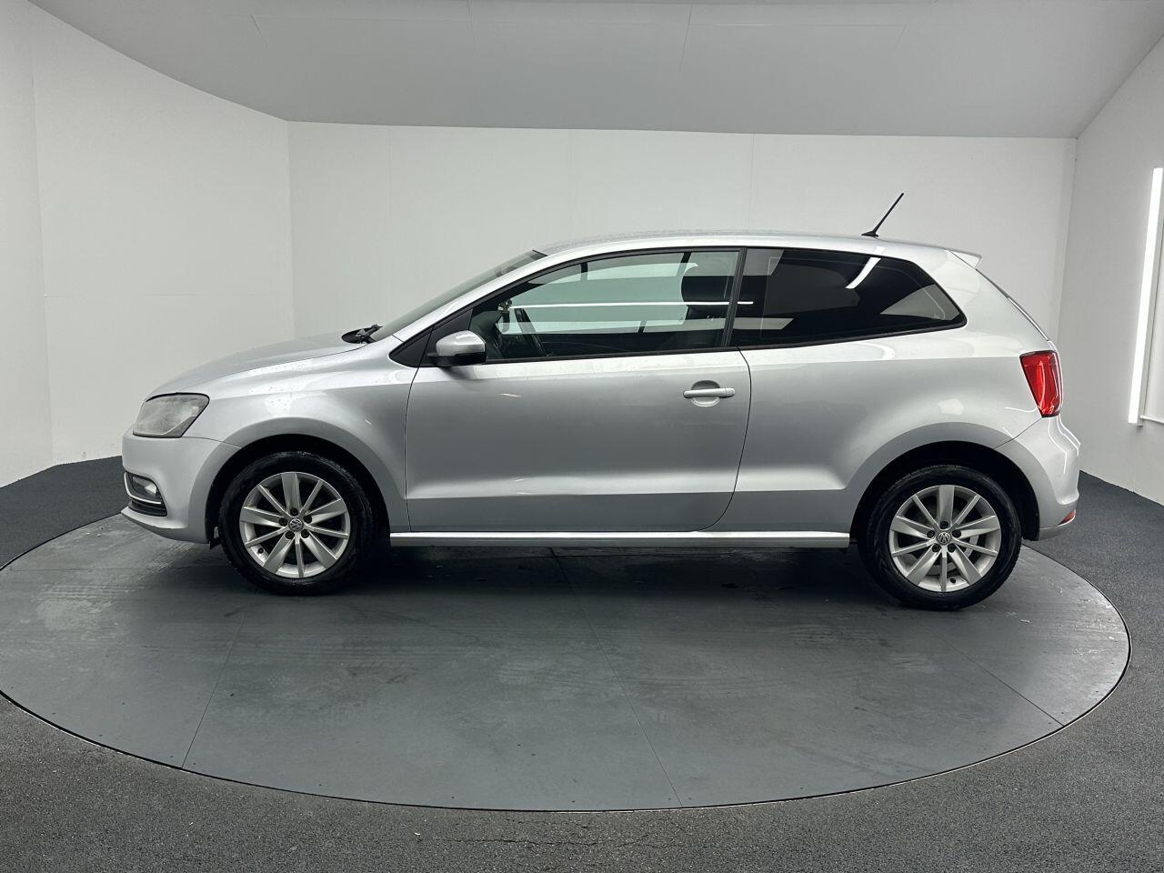 Volkswagen Polo - Image 12