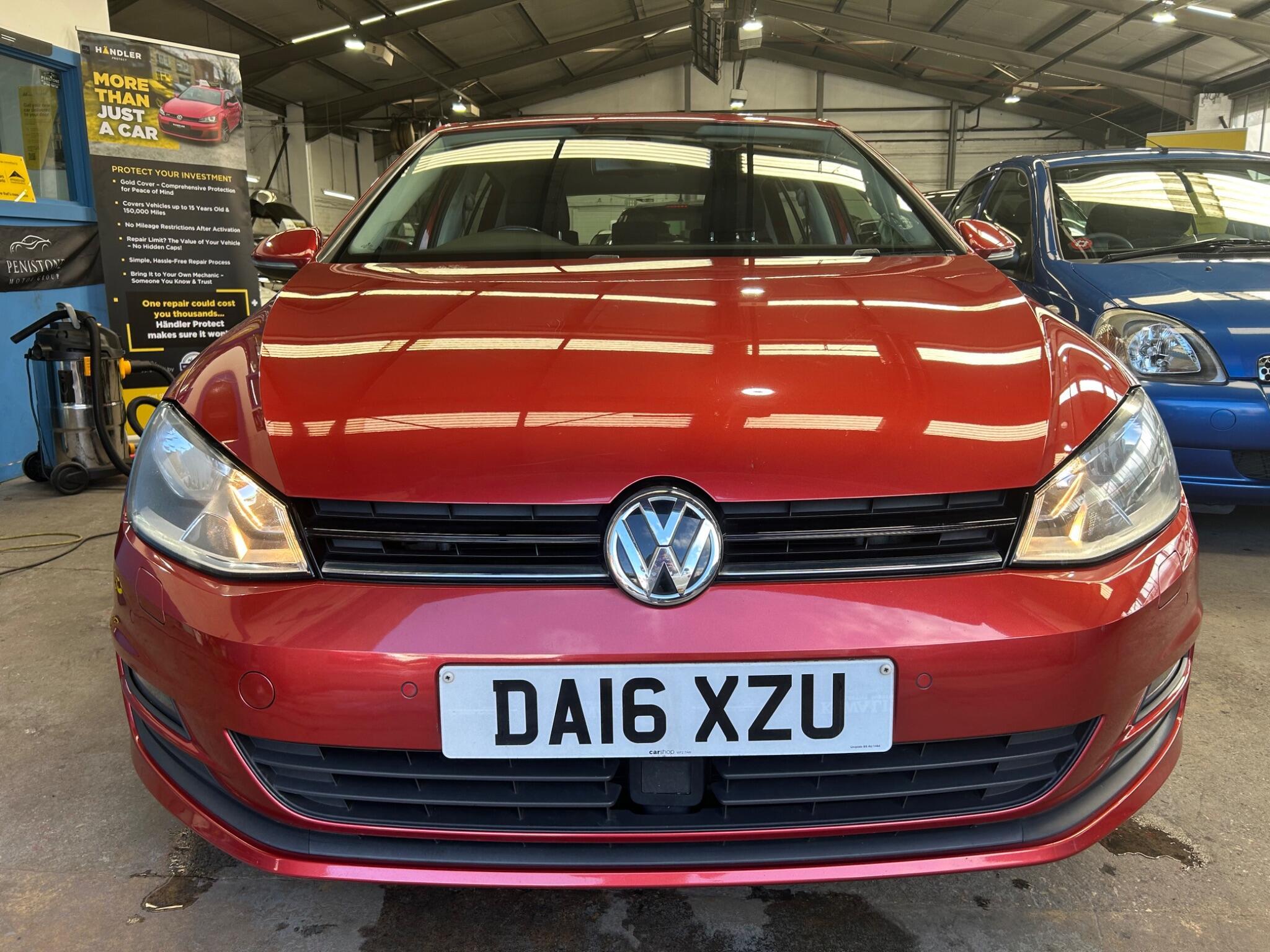 Volkswagen Golf - Image 4