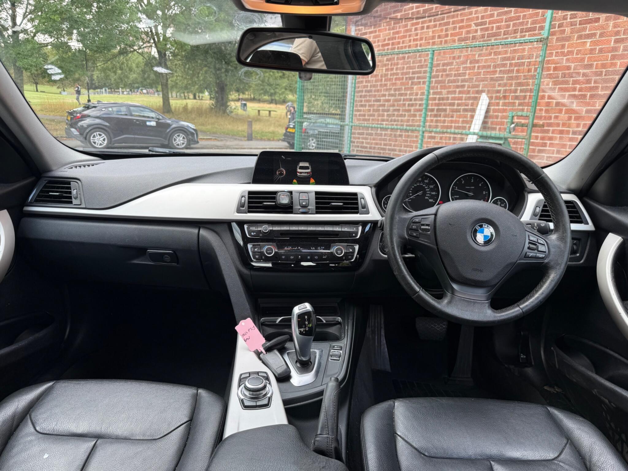 BMW 3 Series - Image 18