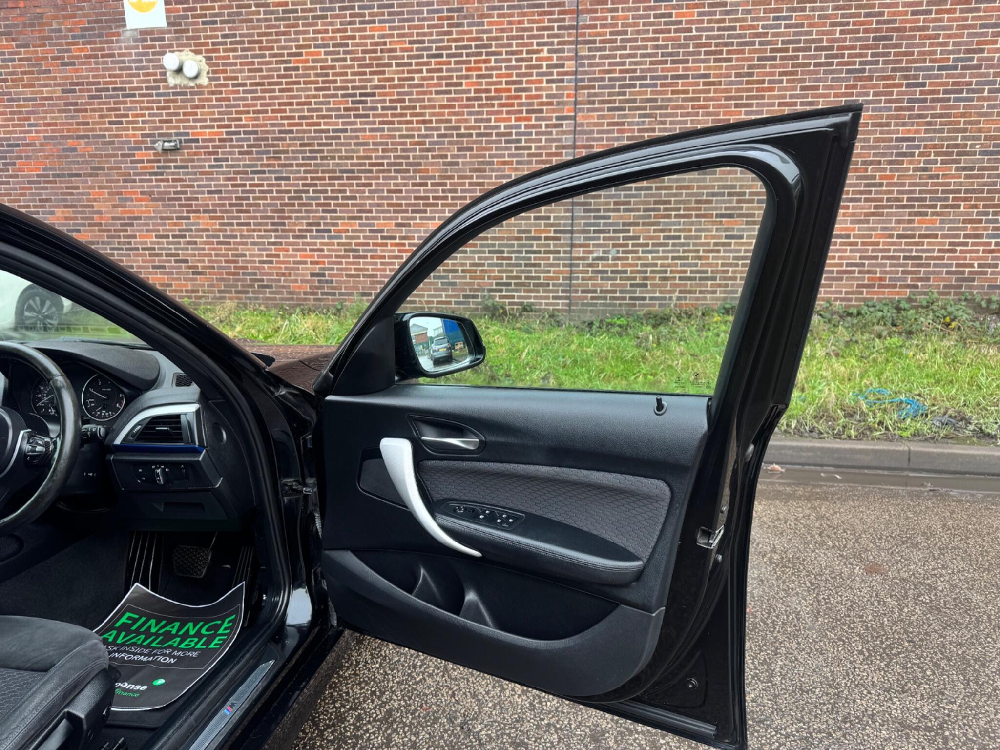 BMW 1 Series - Image 31