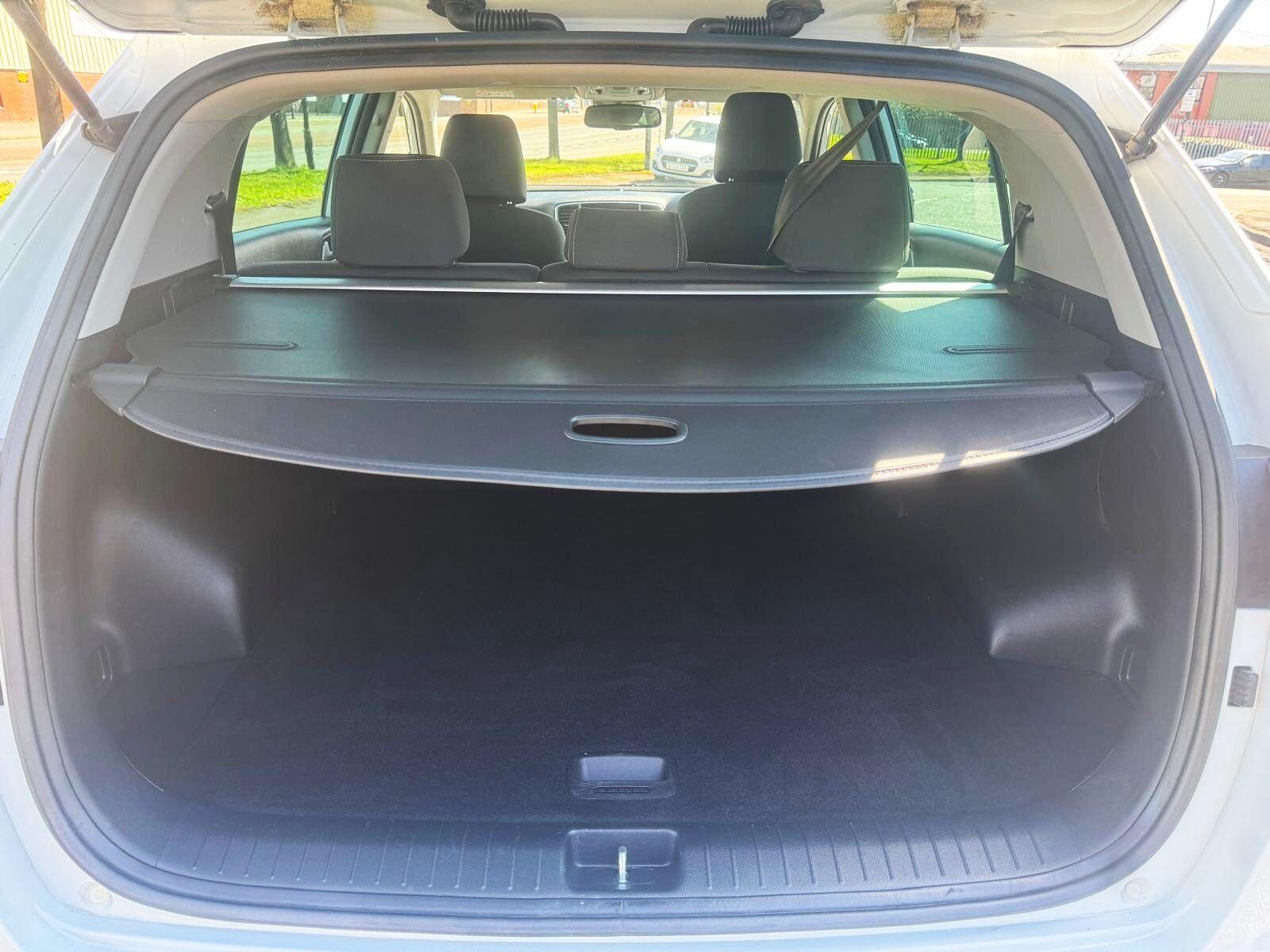 Kia Sportage - Image 40