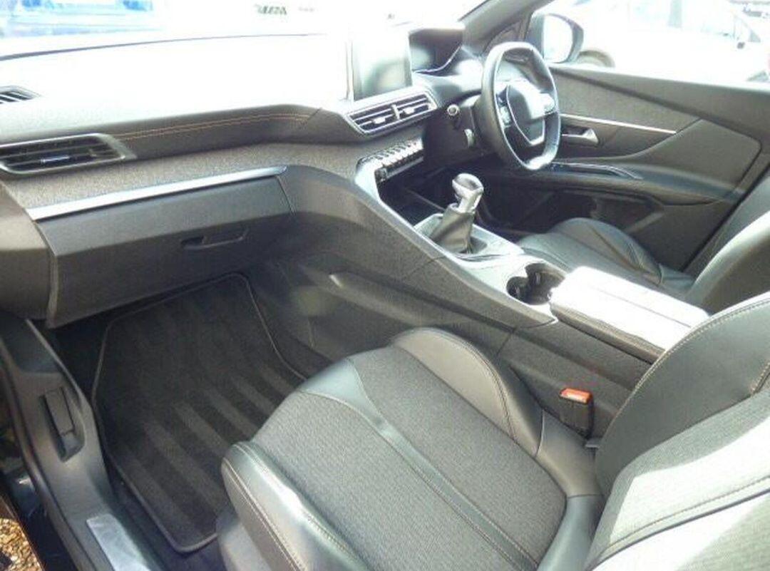 Peugeot 3008 - Image 8