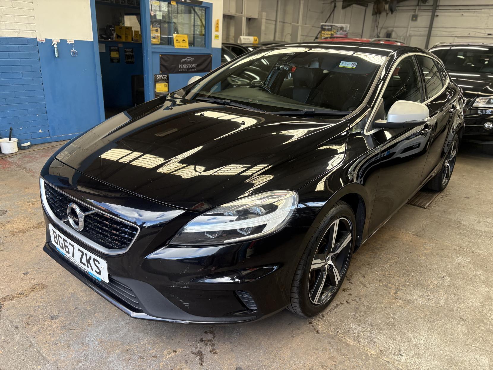 Volvo V40 - Image 4