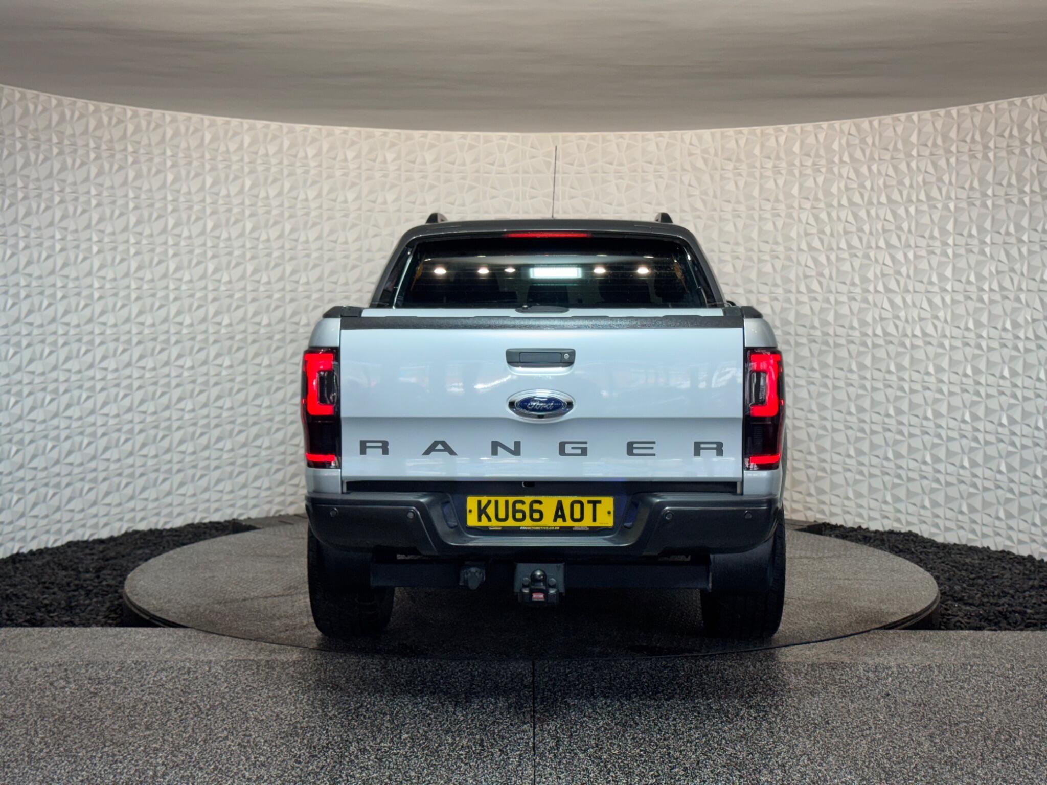 Ford Ranger - Image 13