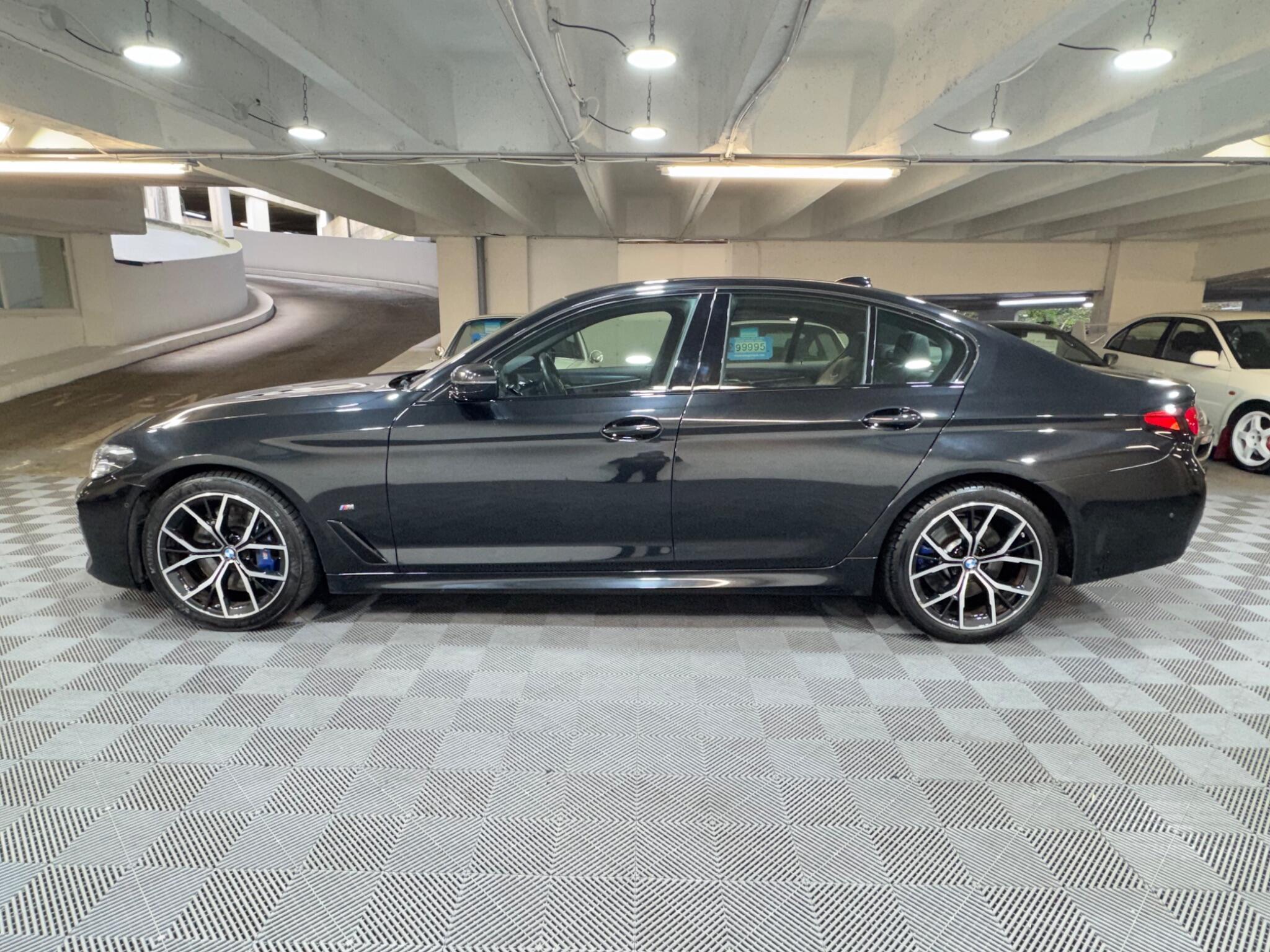 BMW 5 Series - Image 2