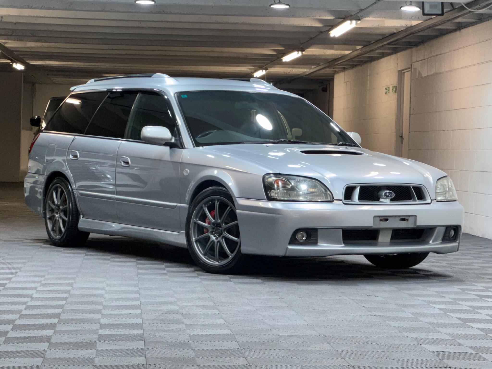 Subaru Legacy - Image 7