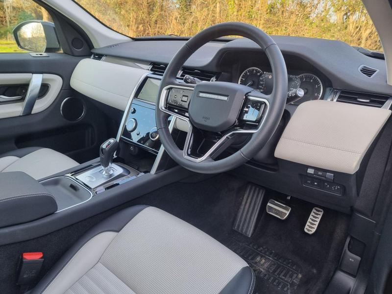 Land Rover DISCOVERY SPORT - Image 12