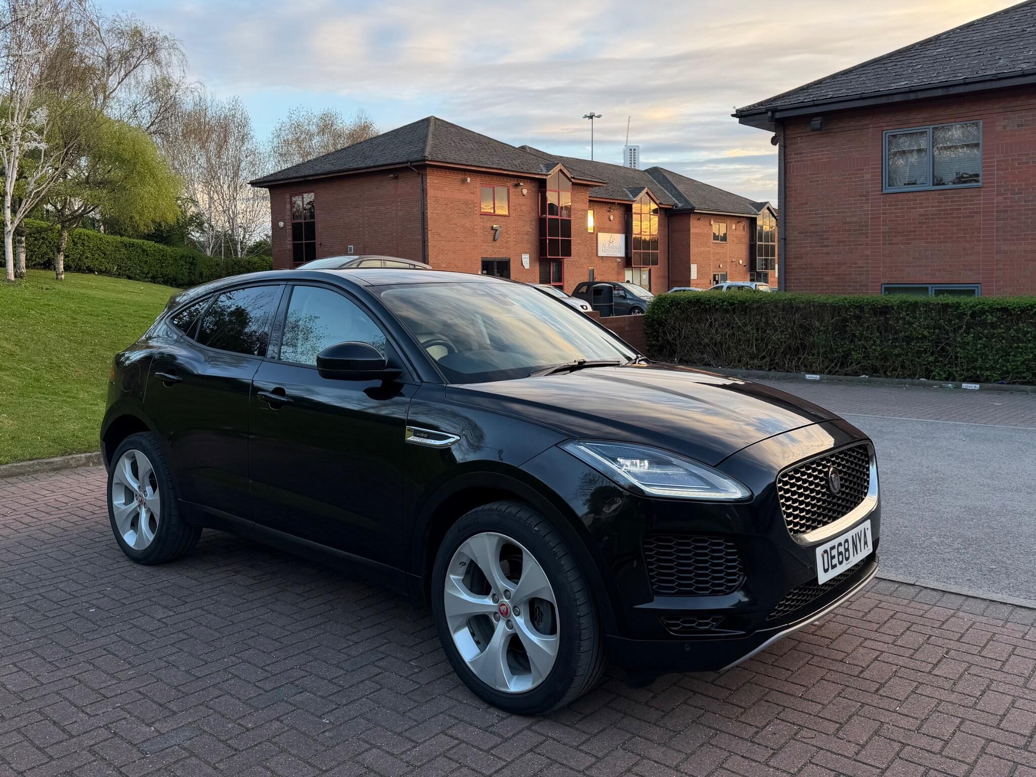 Jaguar E-Pace - Image 9