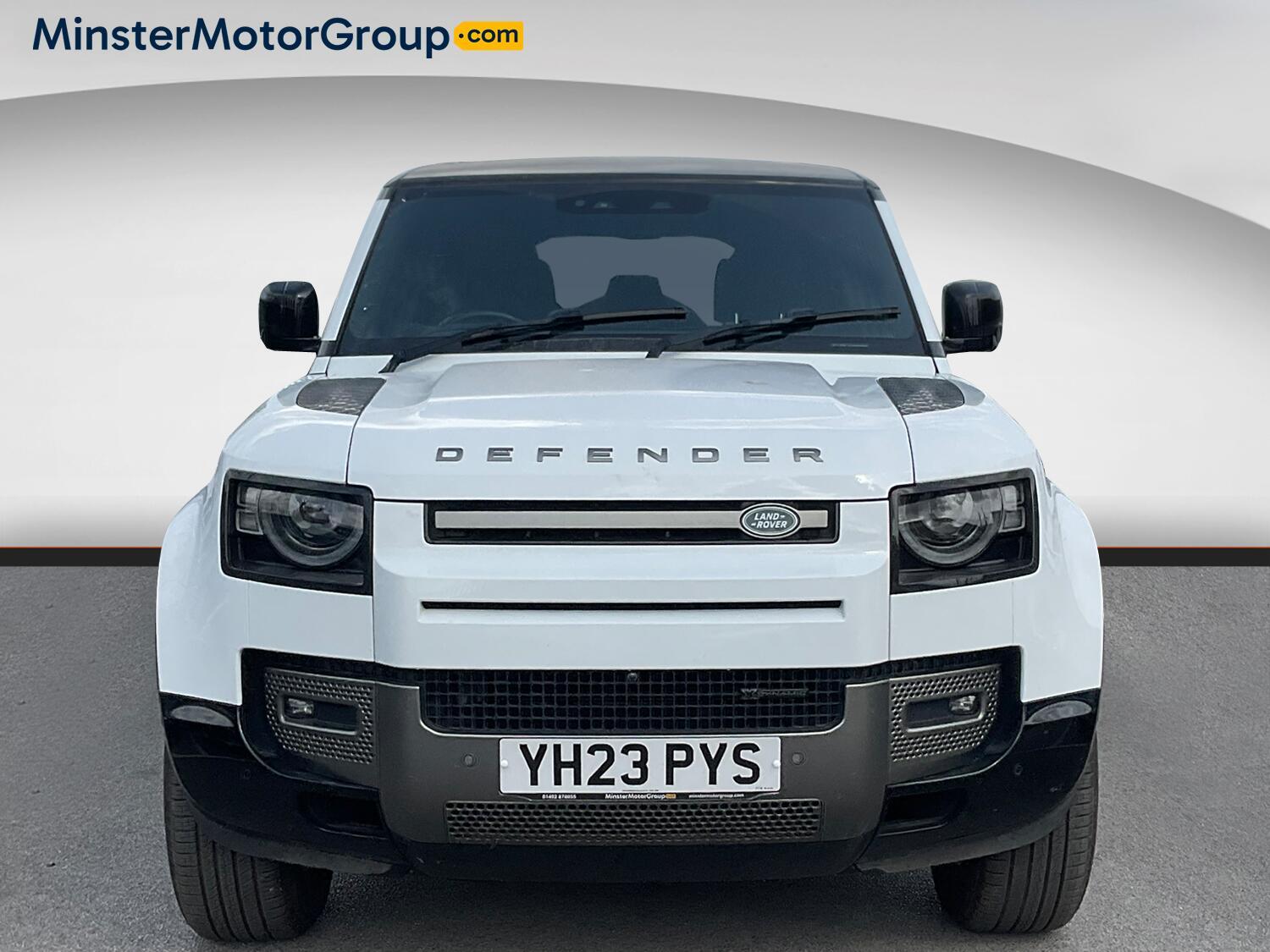 Land Rover Defender - Image 5