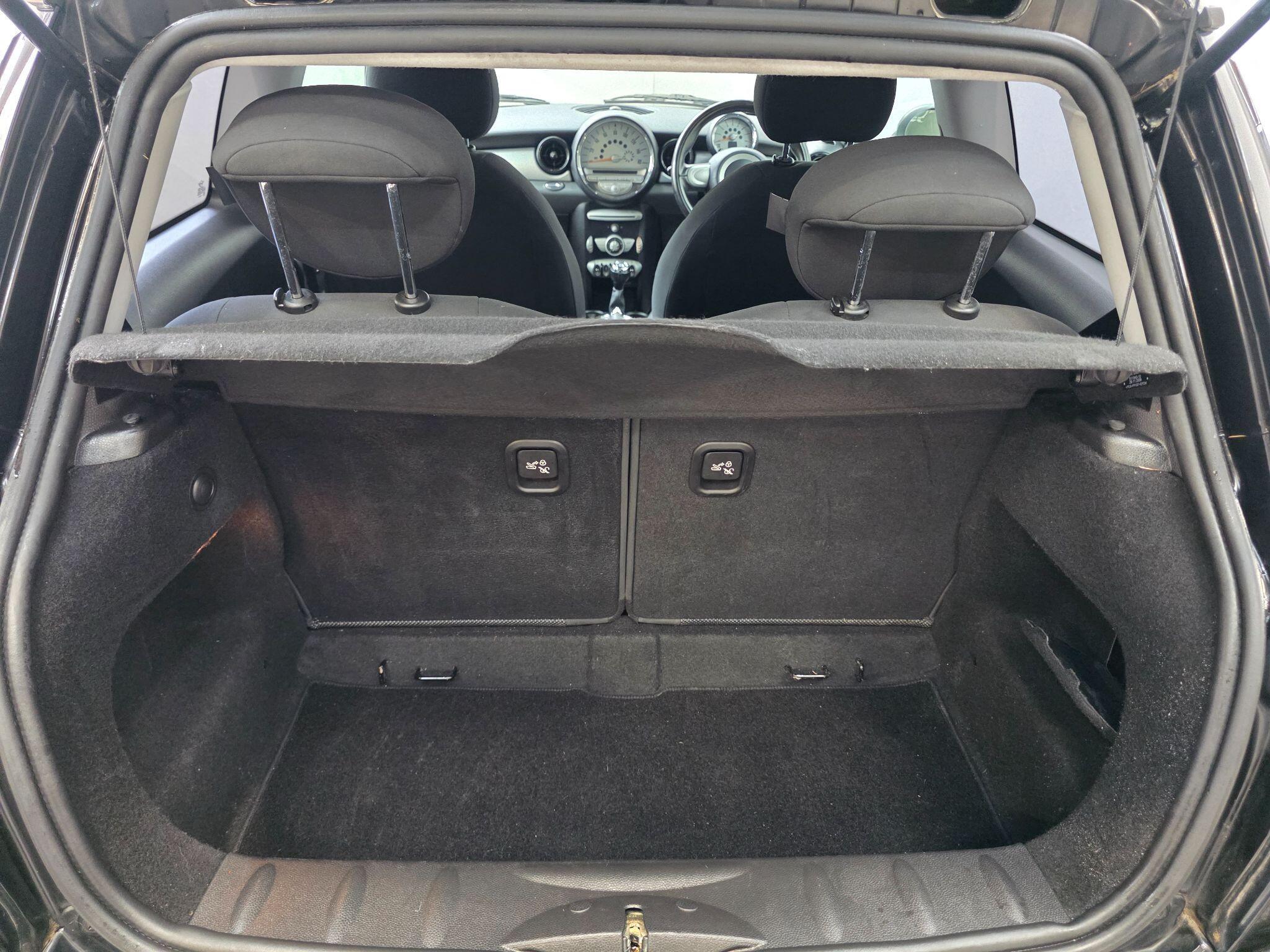 MINI Hatch - Image 17
