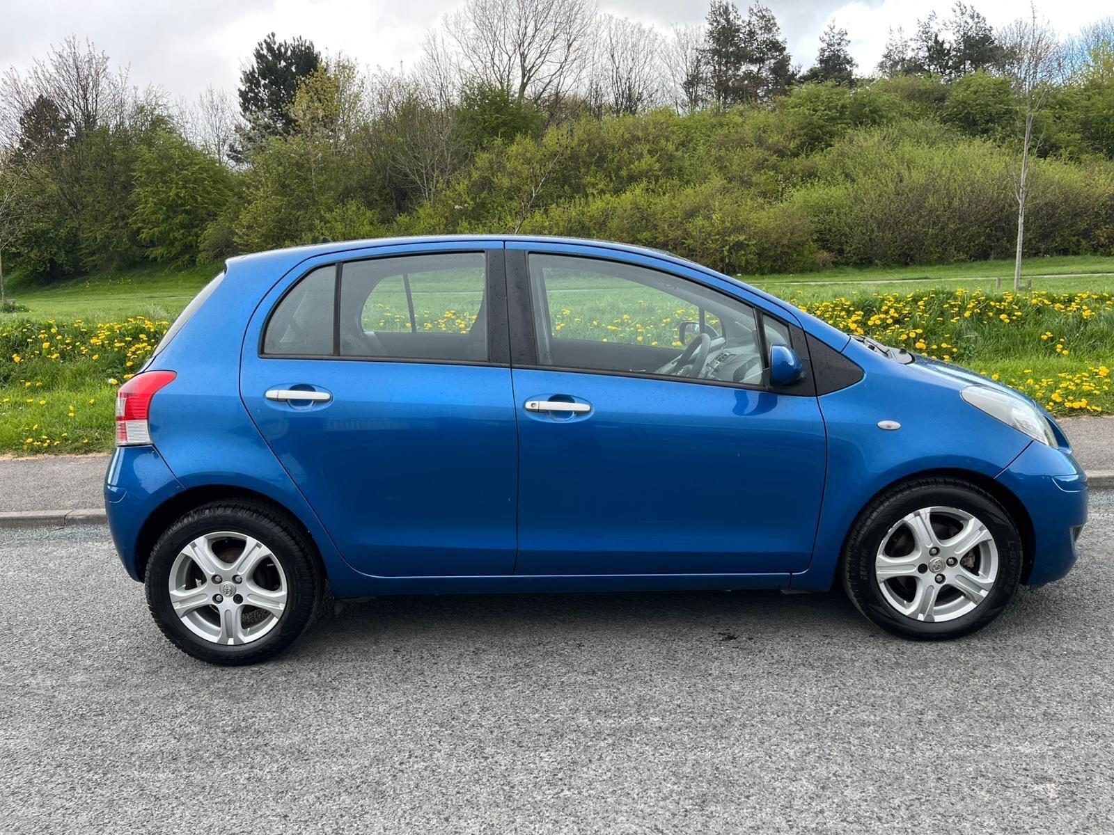 Toyota Yaris - Image 2