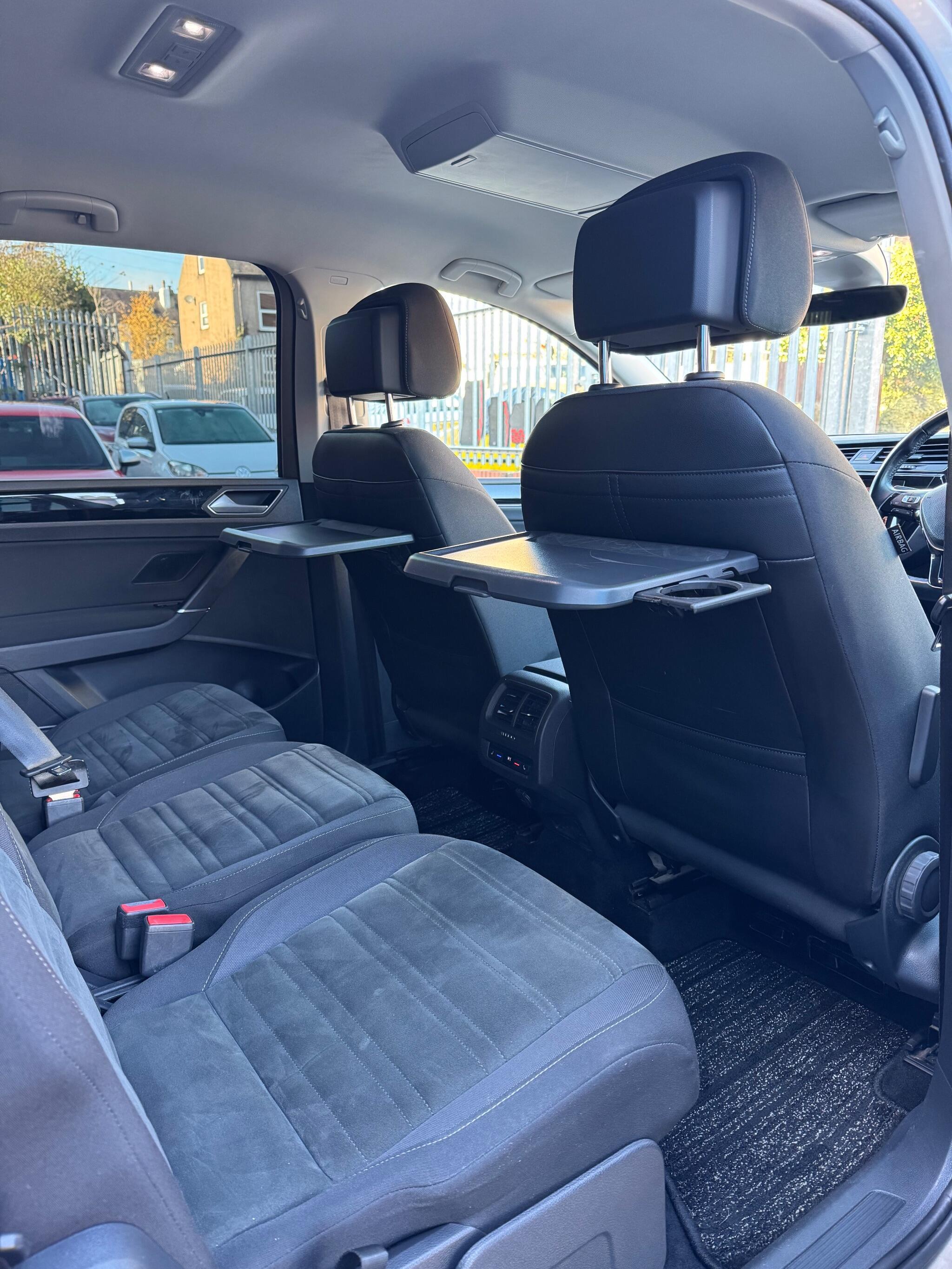 Volkswagen Touran - Image 34