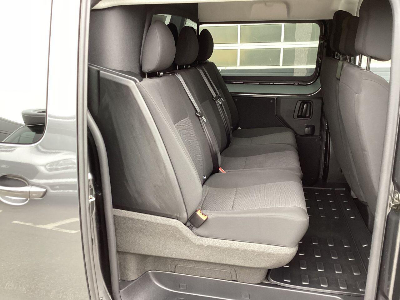 Peugeot e-Expert - Image 17