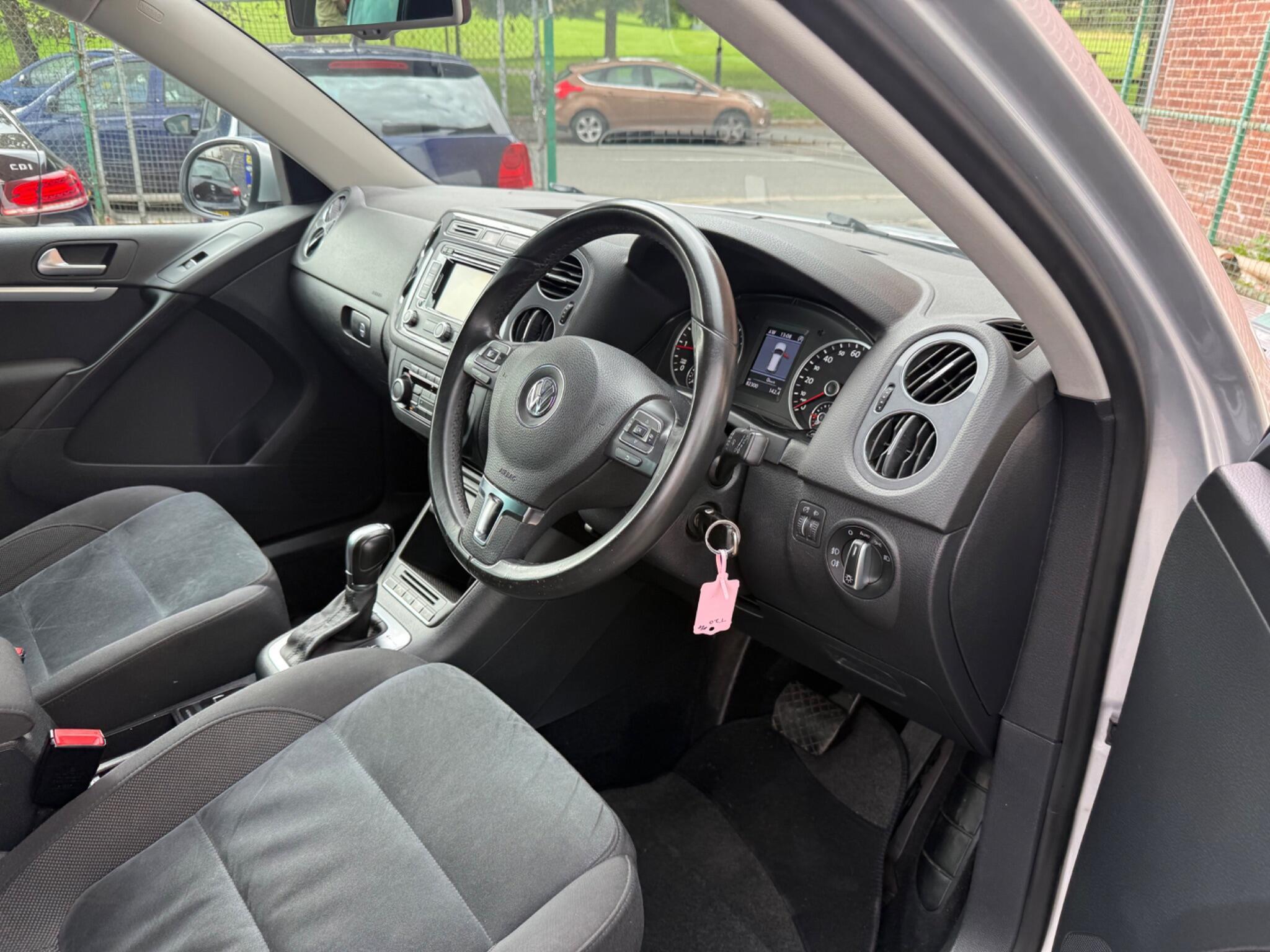 Volkswagen Tiguan - Image 20