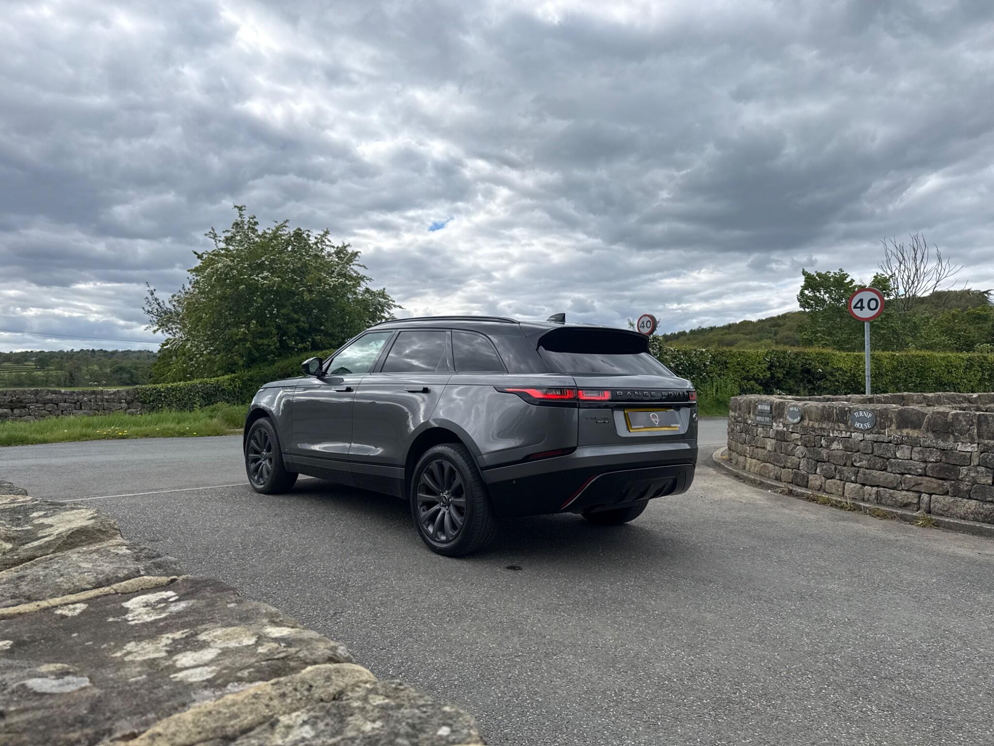 Land Rover Range Rover Velar - Image 3