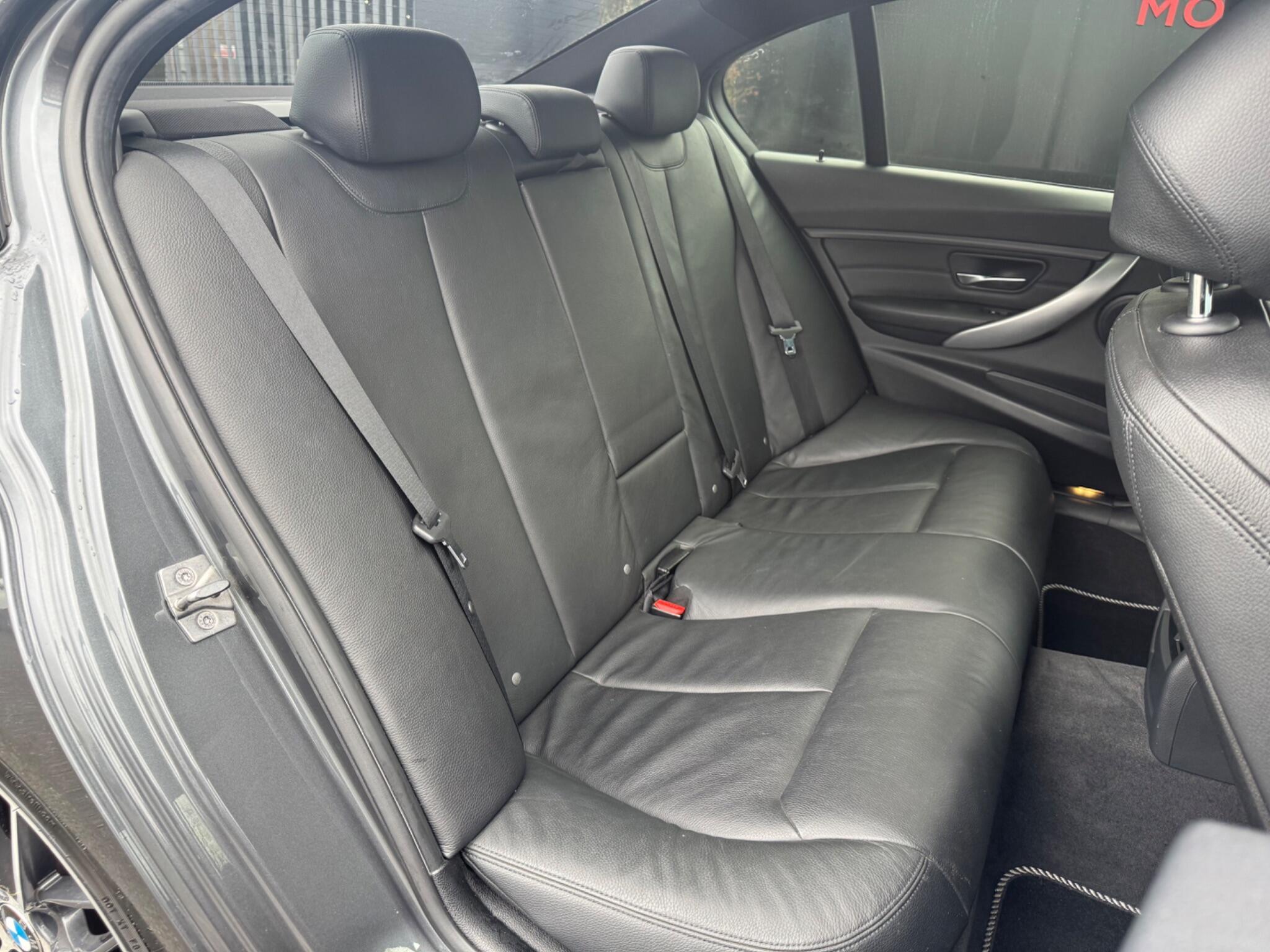 BMW 3 Series - Image 18